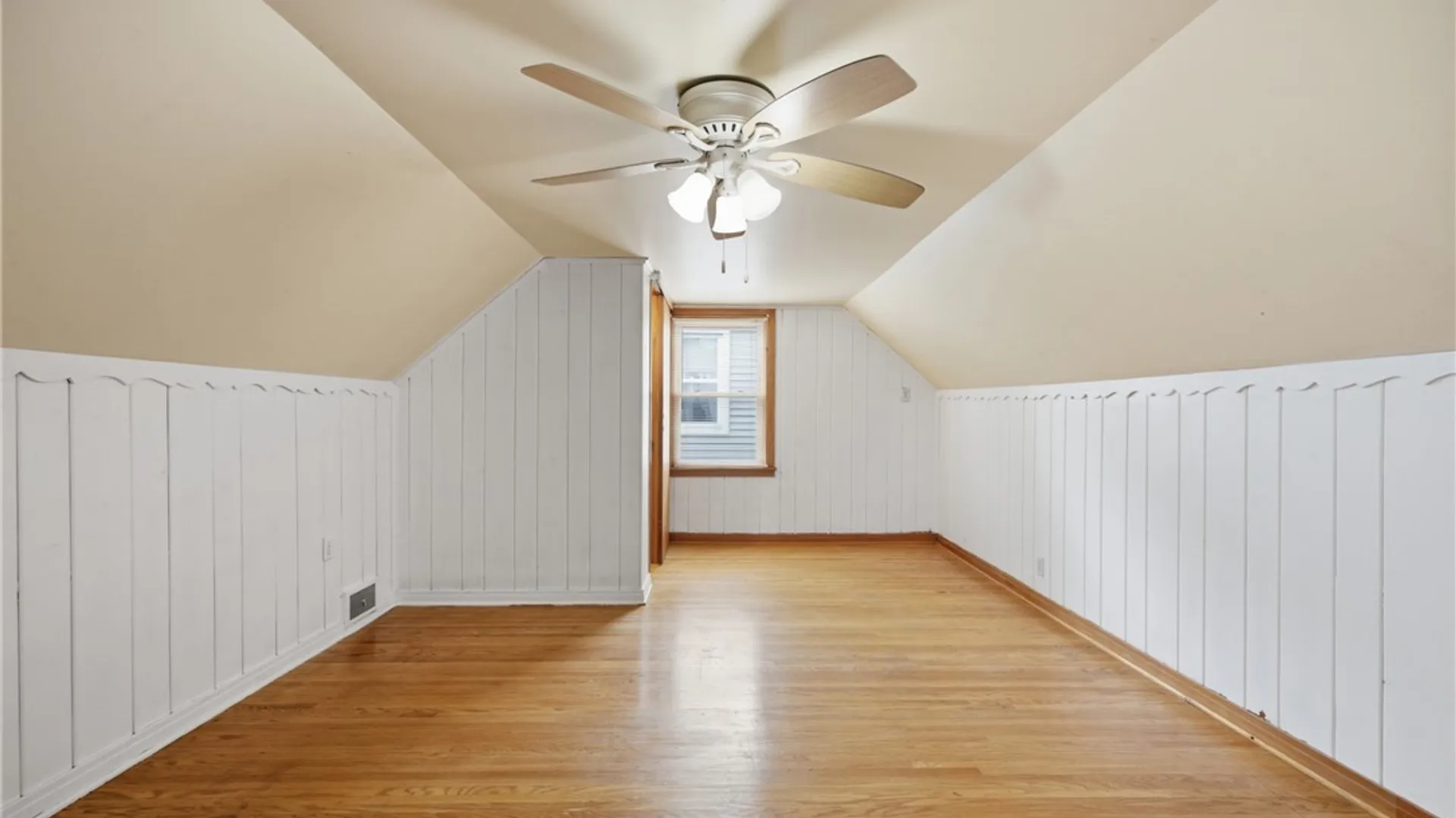 Property at 1123 Vanderbilt Avenue, Niagara Falls, NY 14305 28