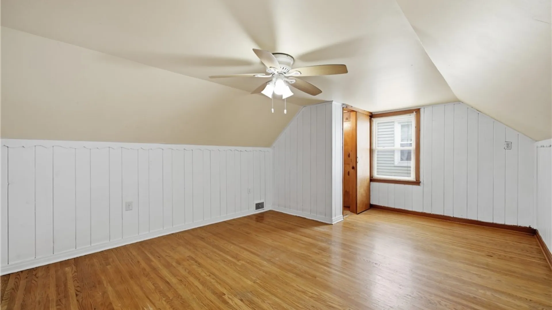 Property at 1123 Vanderbilt Avenue, Niagara Falls, NY 14305 29