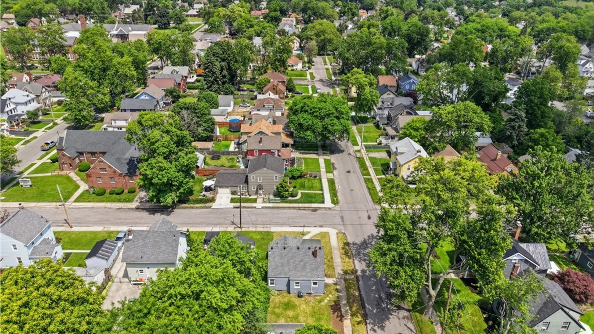 Property at 1123 Vanderbilt Avenue, Niagara Falls, NY 14305 43