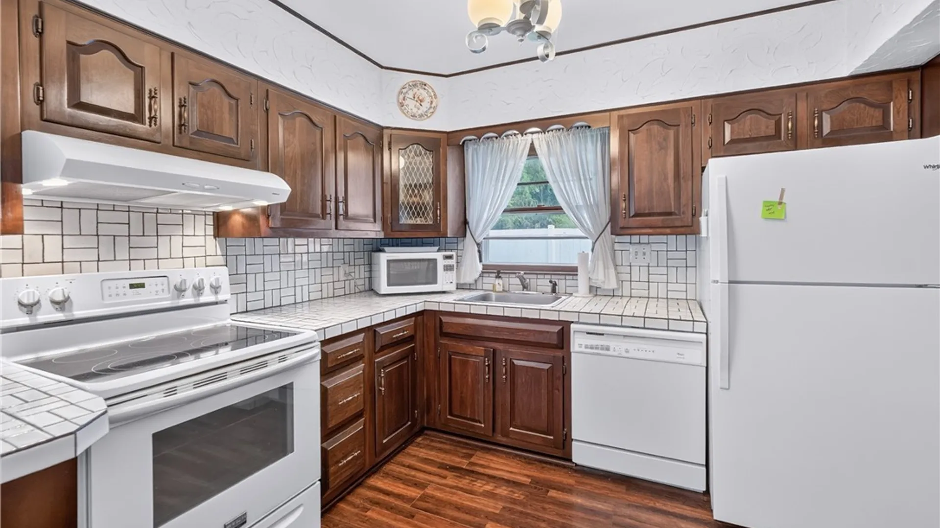 Property at 42 Benton Circle, New Hartford, NY 13413 17