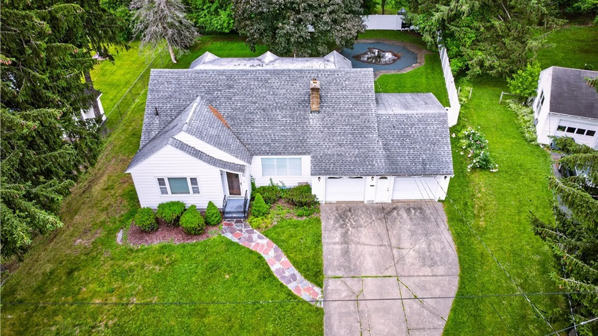 Property at 42 Benton Circle, New Hartford, NY 13413 2