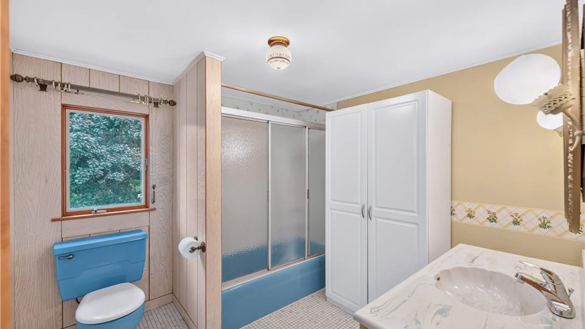 Property at 42 Benton Circle, New Hartford, NY 13413 43