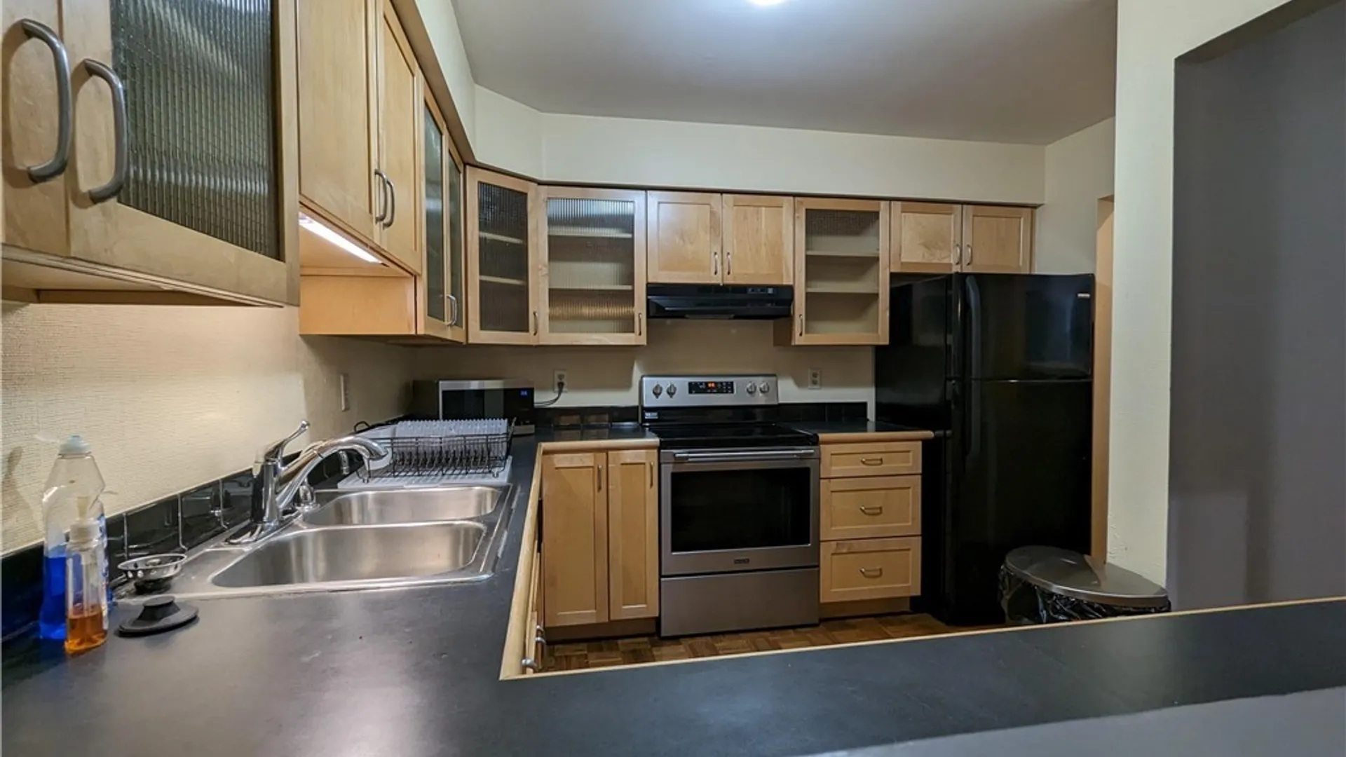 Property at 917 Madison Street, Syracuse, NY 13210 14