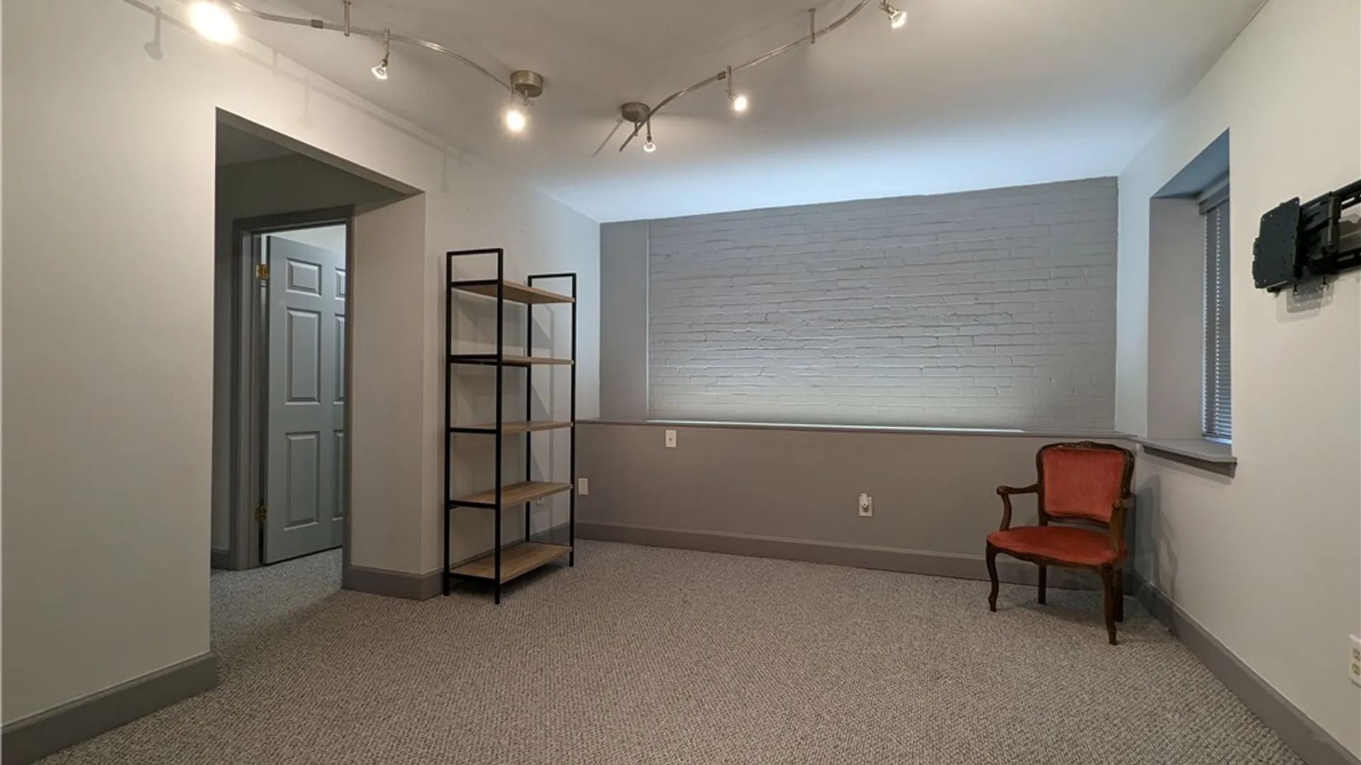 Property at 917 Madison Street, Syracuse, NY 13210 25