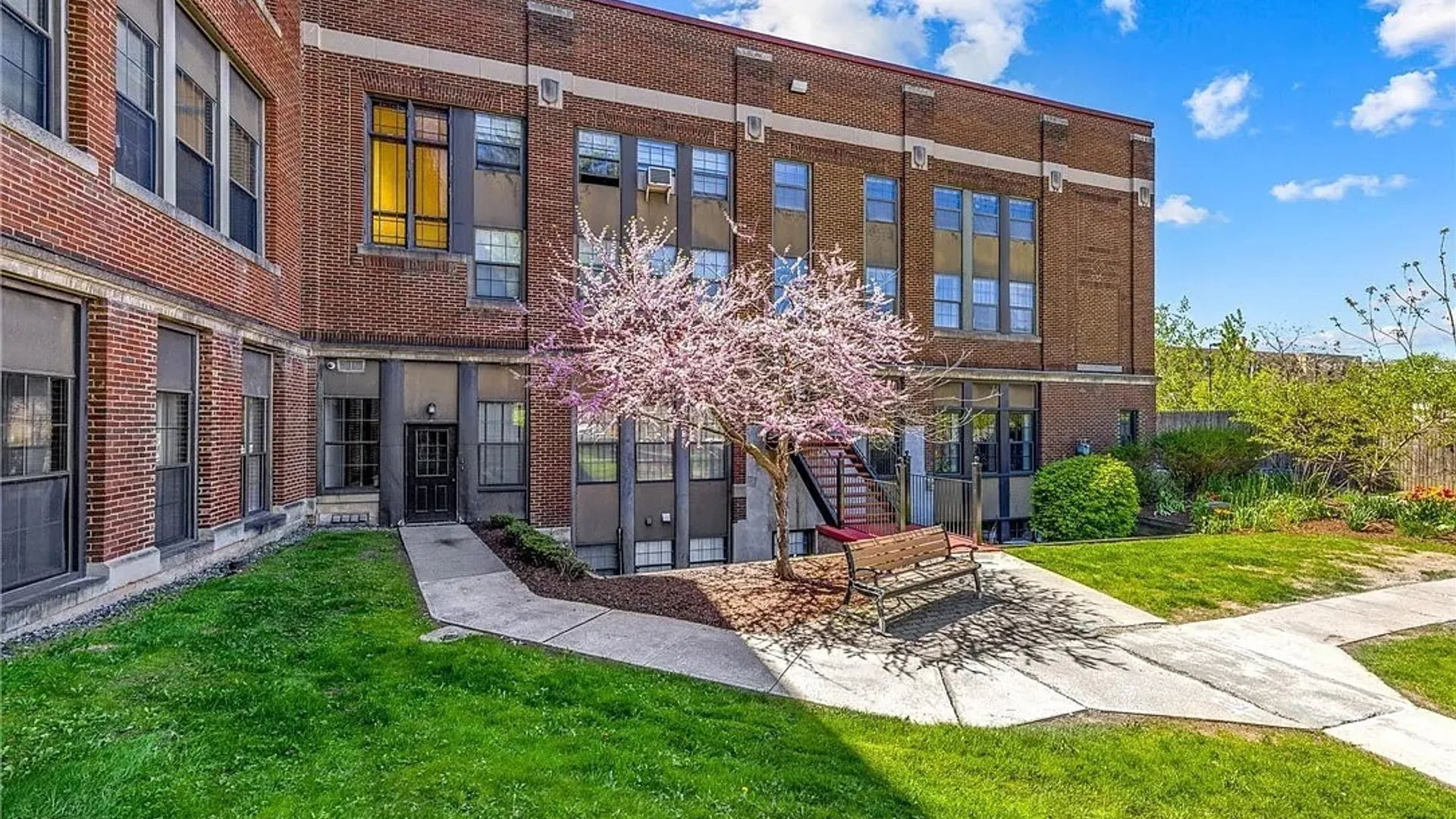 Property at 917 Madison Street, Syracuse, NY 13210 5