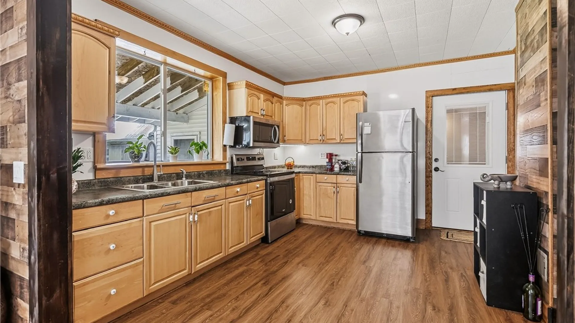 Property at 101 Polaris St Street, Rochester, NY 14606 10