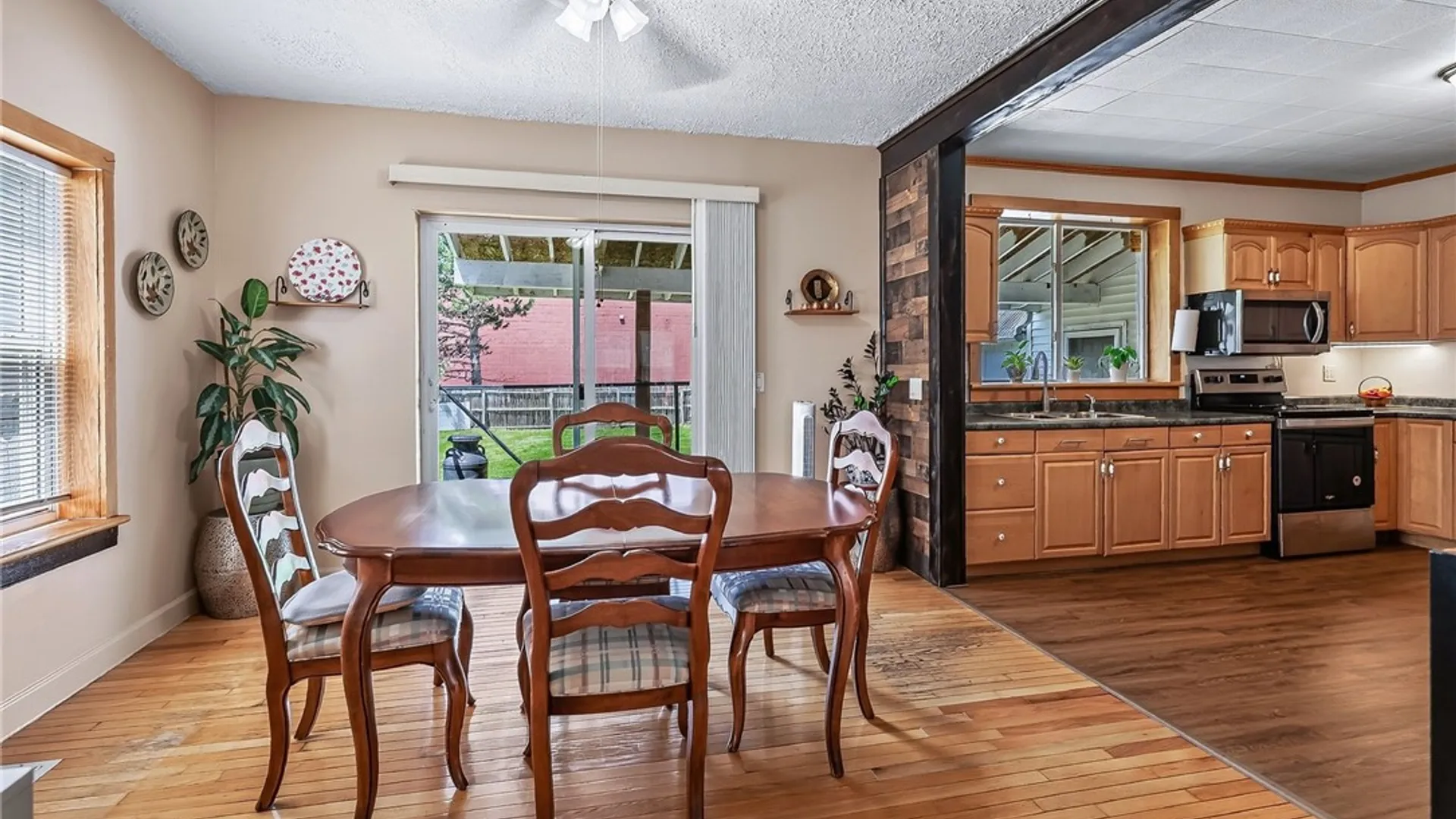 Property at 101 Polaris St Street, Rochester, NY 14606 11