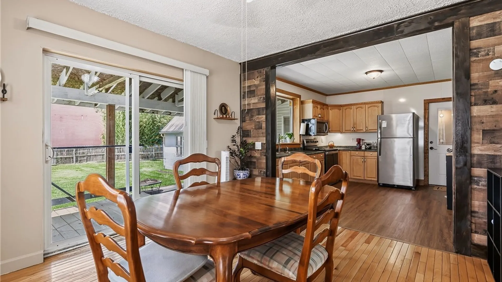 Property at 101 Polaris St Street, Rochester, NY 14606 12