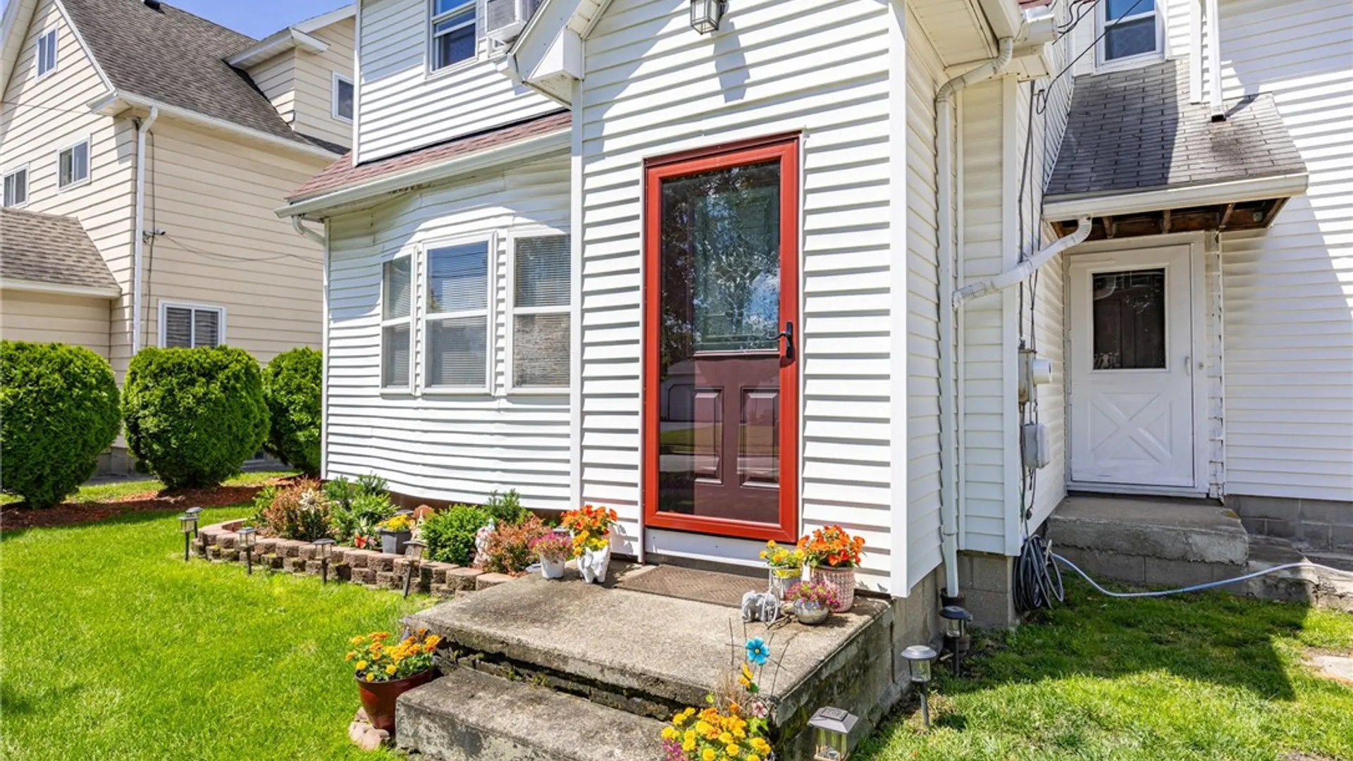 Property at 101 Polaris St Street, Rochester, NY 14606 3