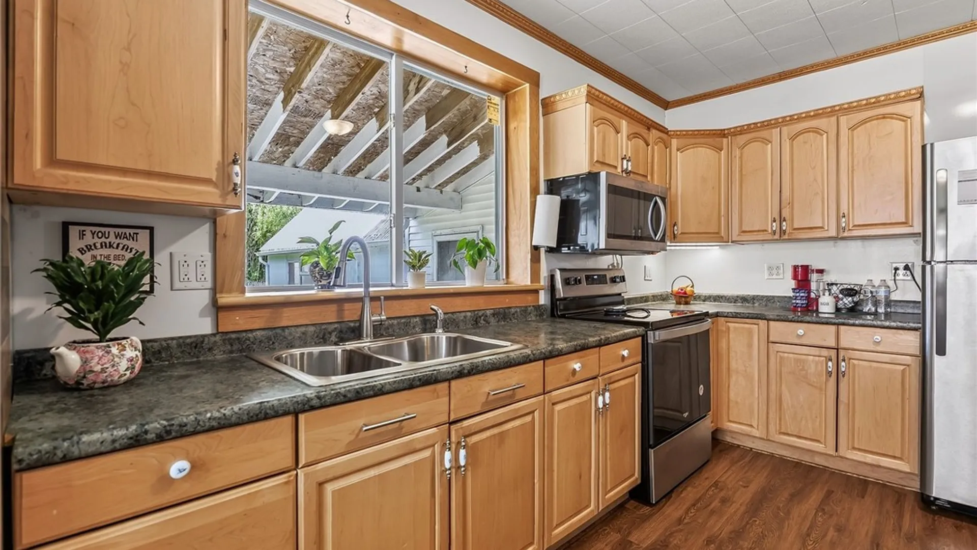Property at 101 Polaris St Street, Rochester, NY 14606 8
