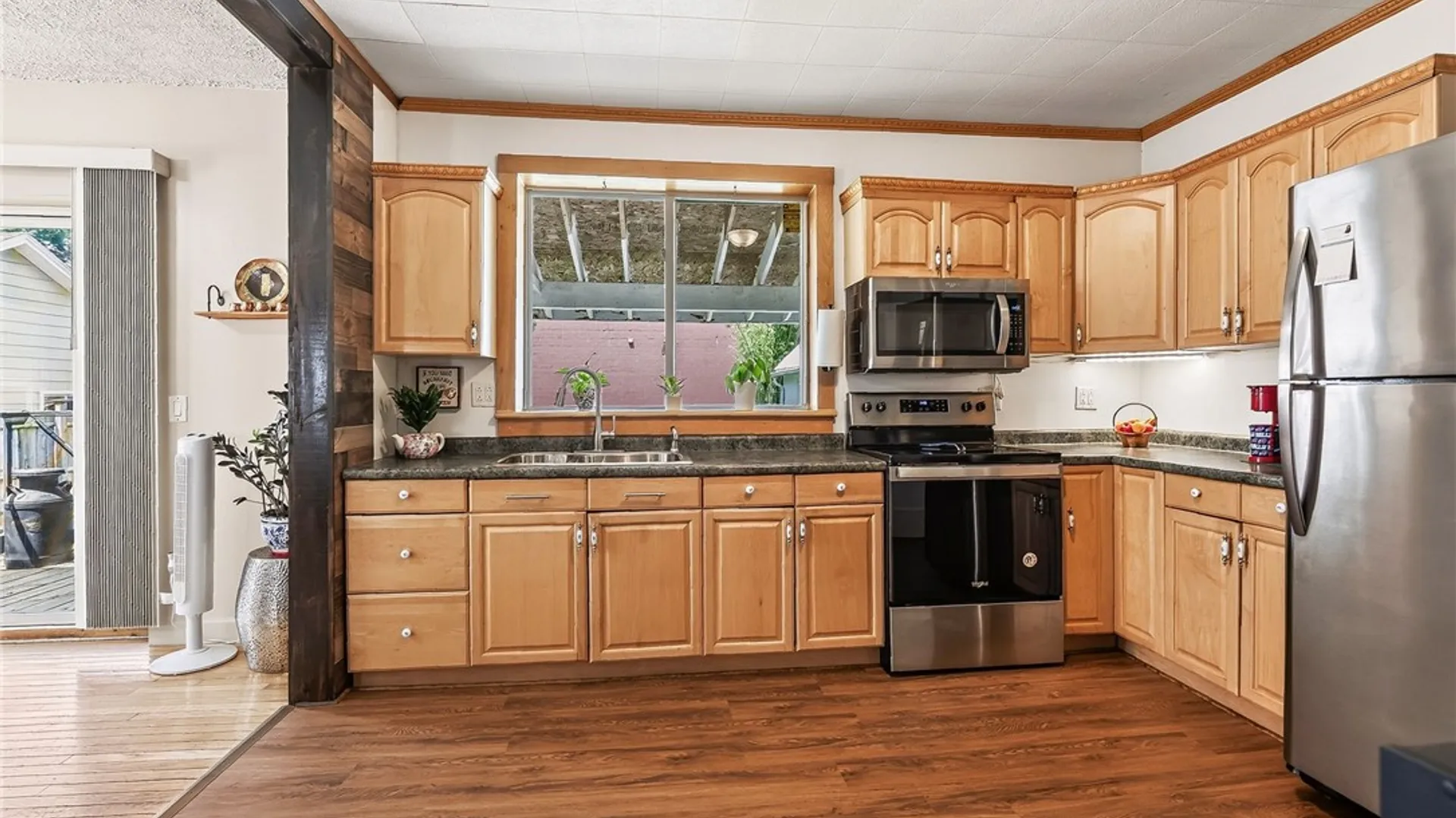 Property at 101 Polaris St Street, Rochester, NY 14606 9