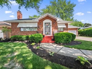 Property at 35 Calderwood Drive, Cheektowaga, NY 14215