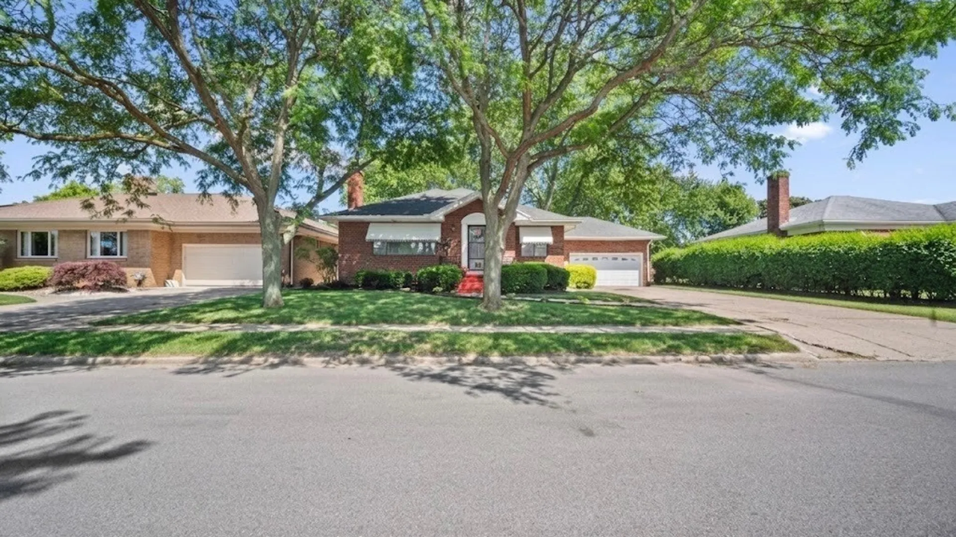 Property at 35 Calderwood Drive, Cheektowaga, NY 14215 4
