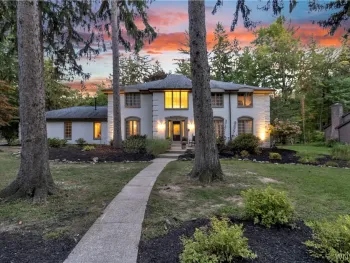 Property at 5 Greenwood Drive, Orchard Park, NY 14127