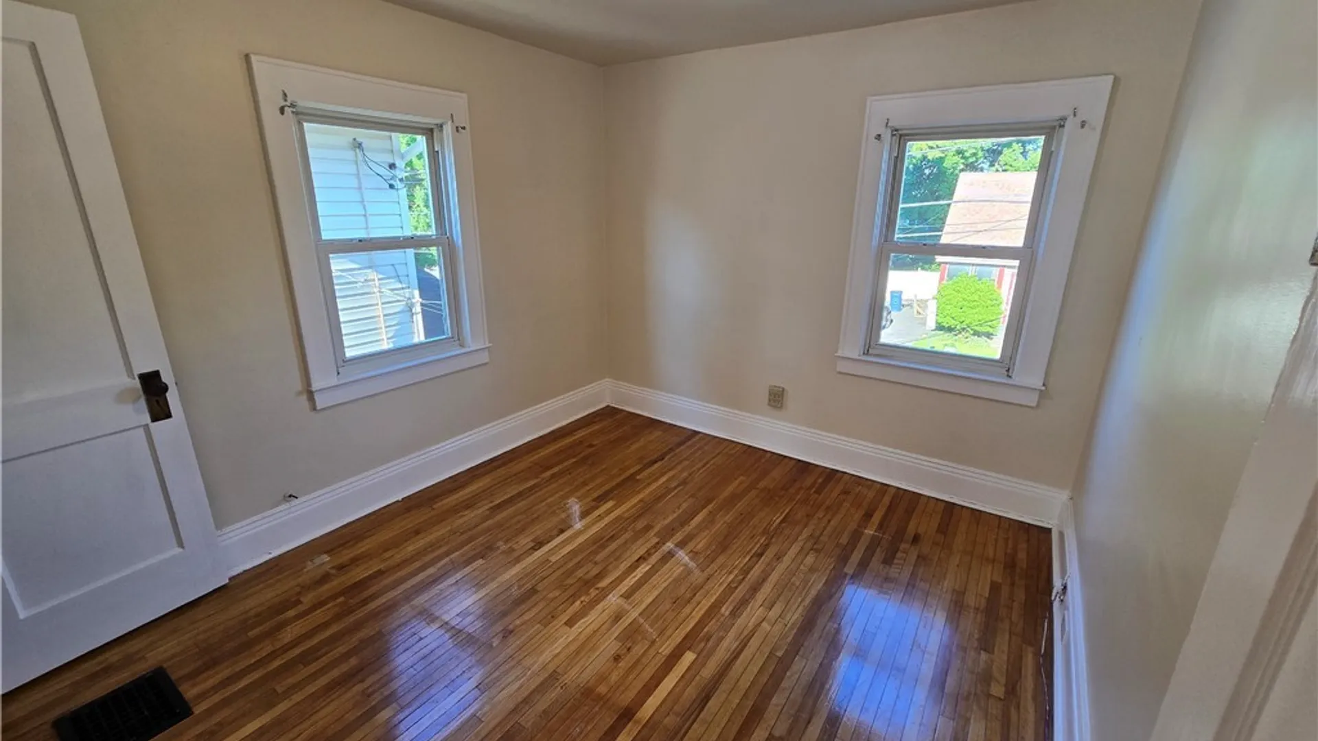 Property at 176 Mayar Street, Syracuse, NY 13208 13