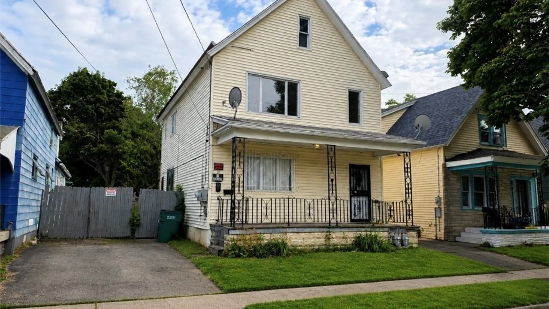 Property at 71 Ashley Street, Buffalo, NY 14212 2