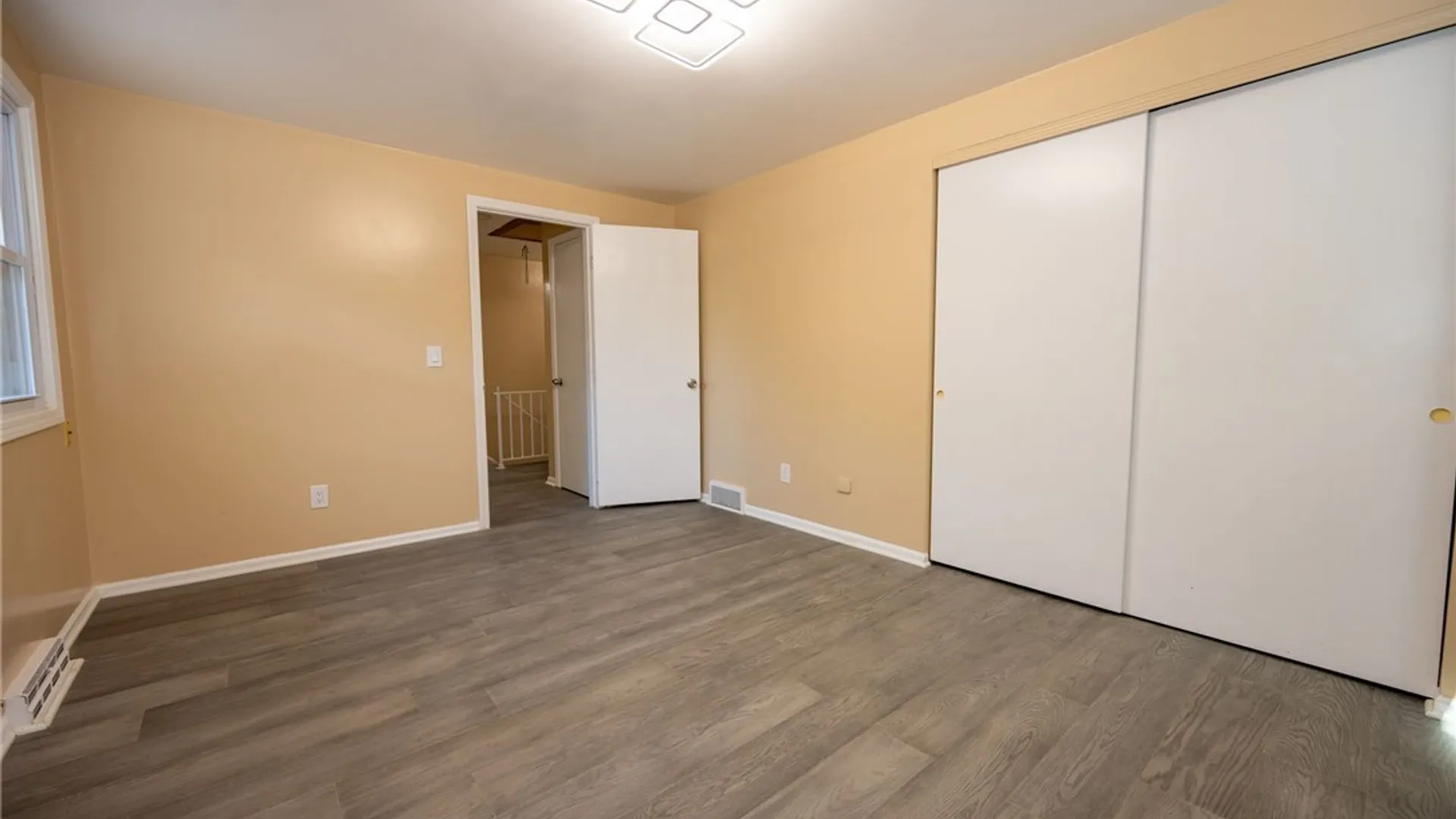 Property at 7124 Ridgewood Drive, Lockport Town, NY 14094 39