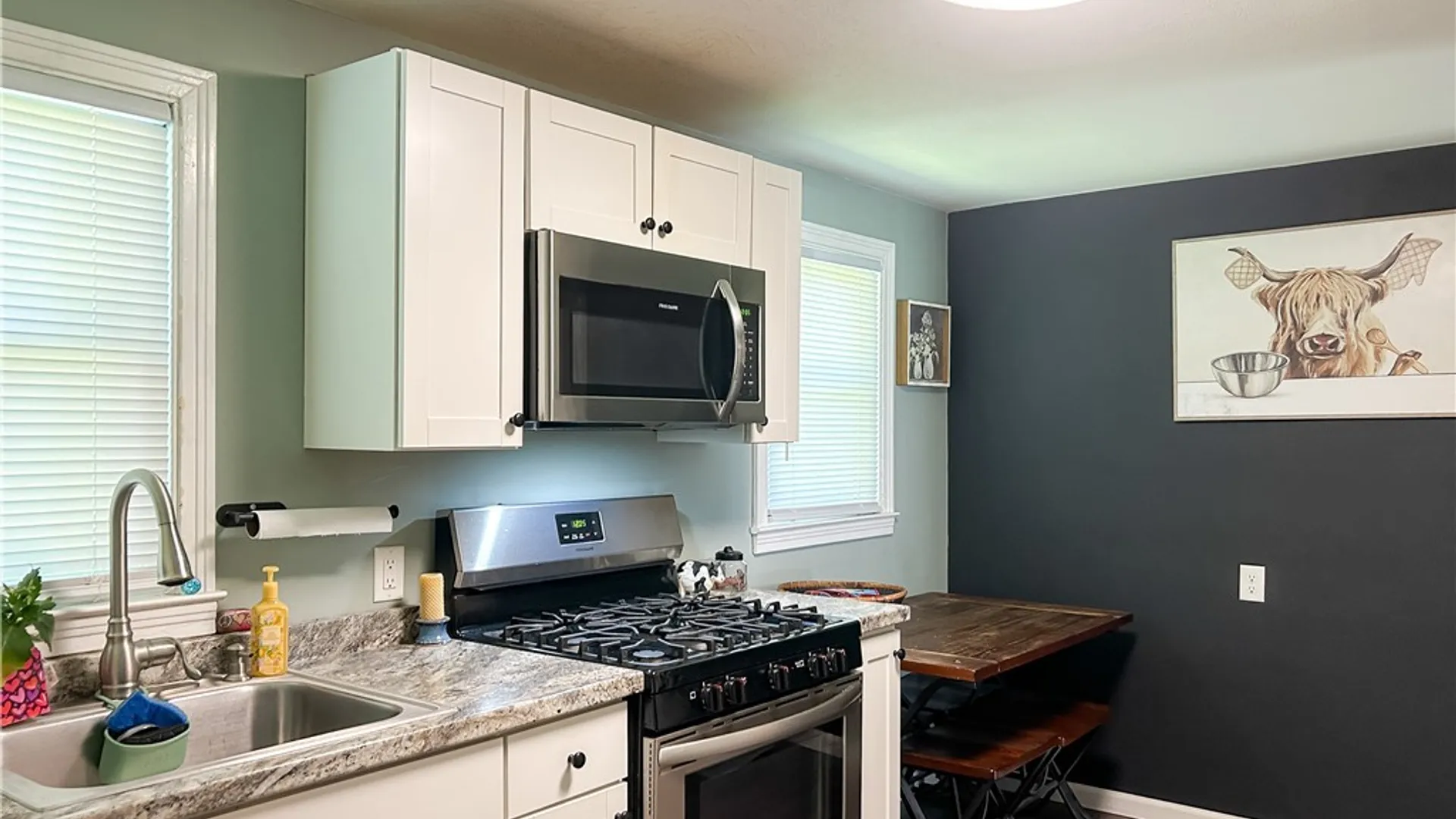 Property at 627 Delmar Place, Salina, NY 13208 10