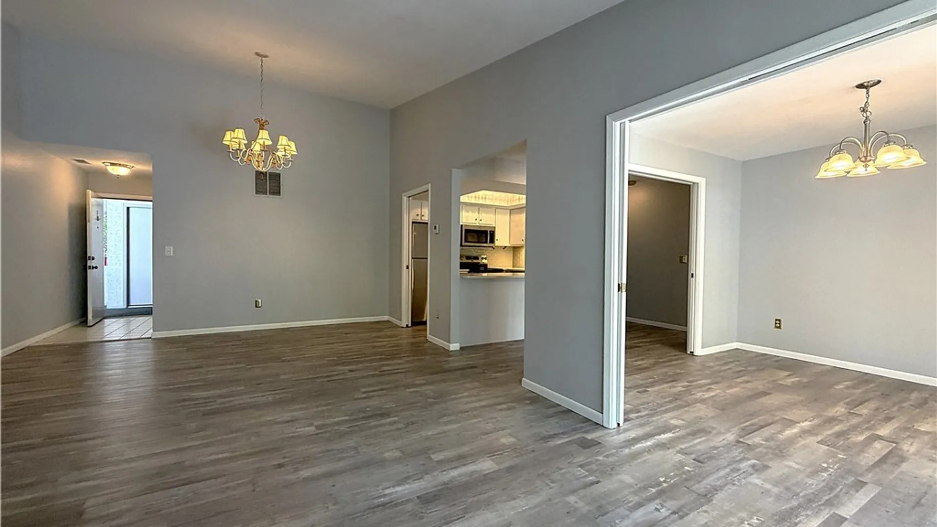 Property at 1085 Youngs Road, Amherst, NY 14221 5