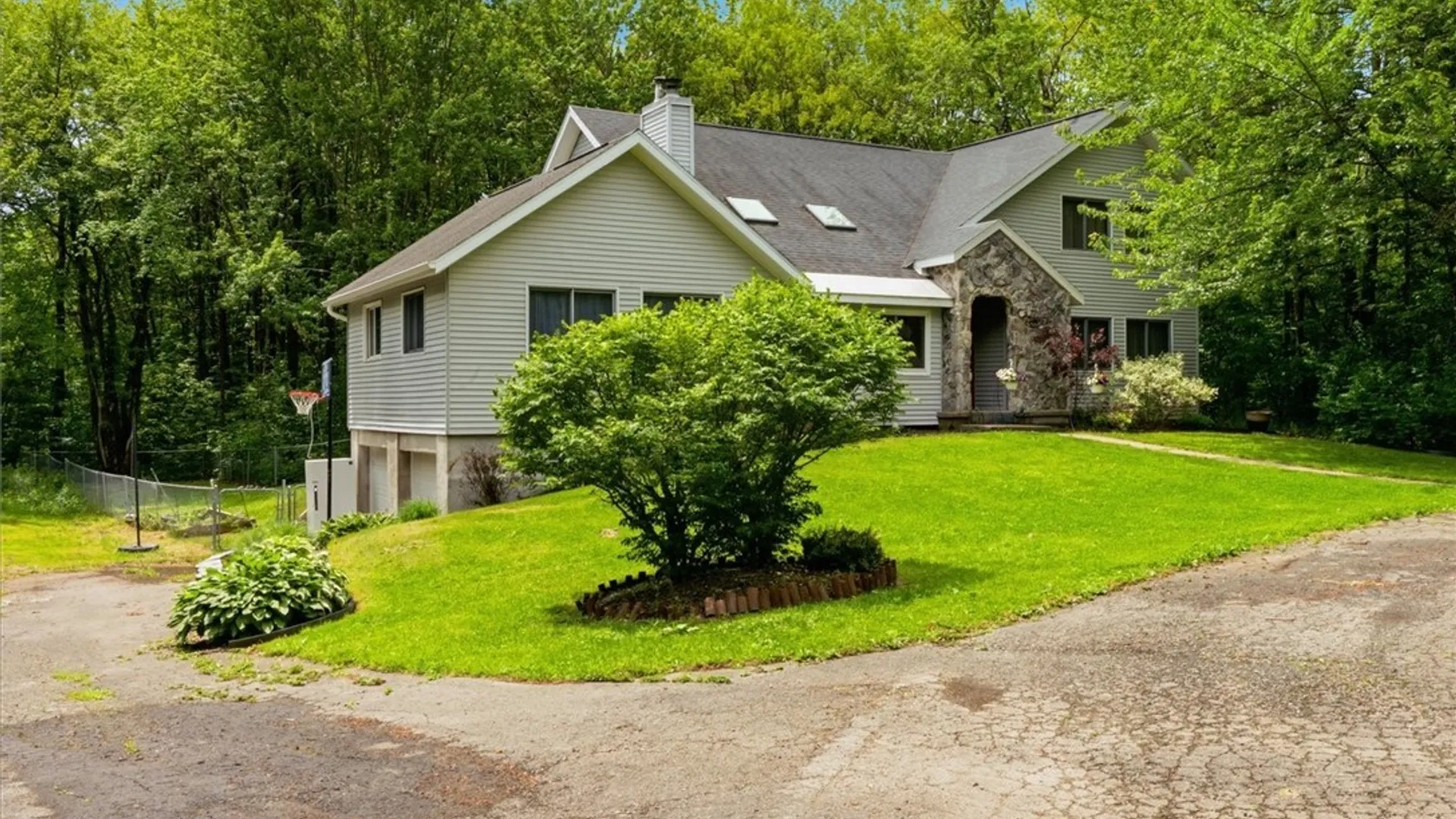 Property at 10386 Miller Road, Marcy, NY 13403 3