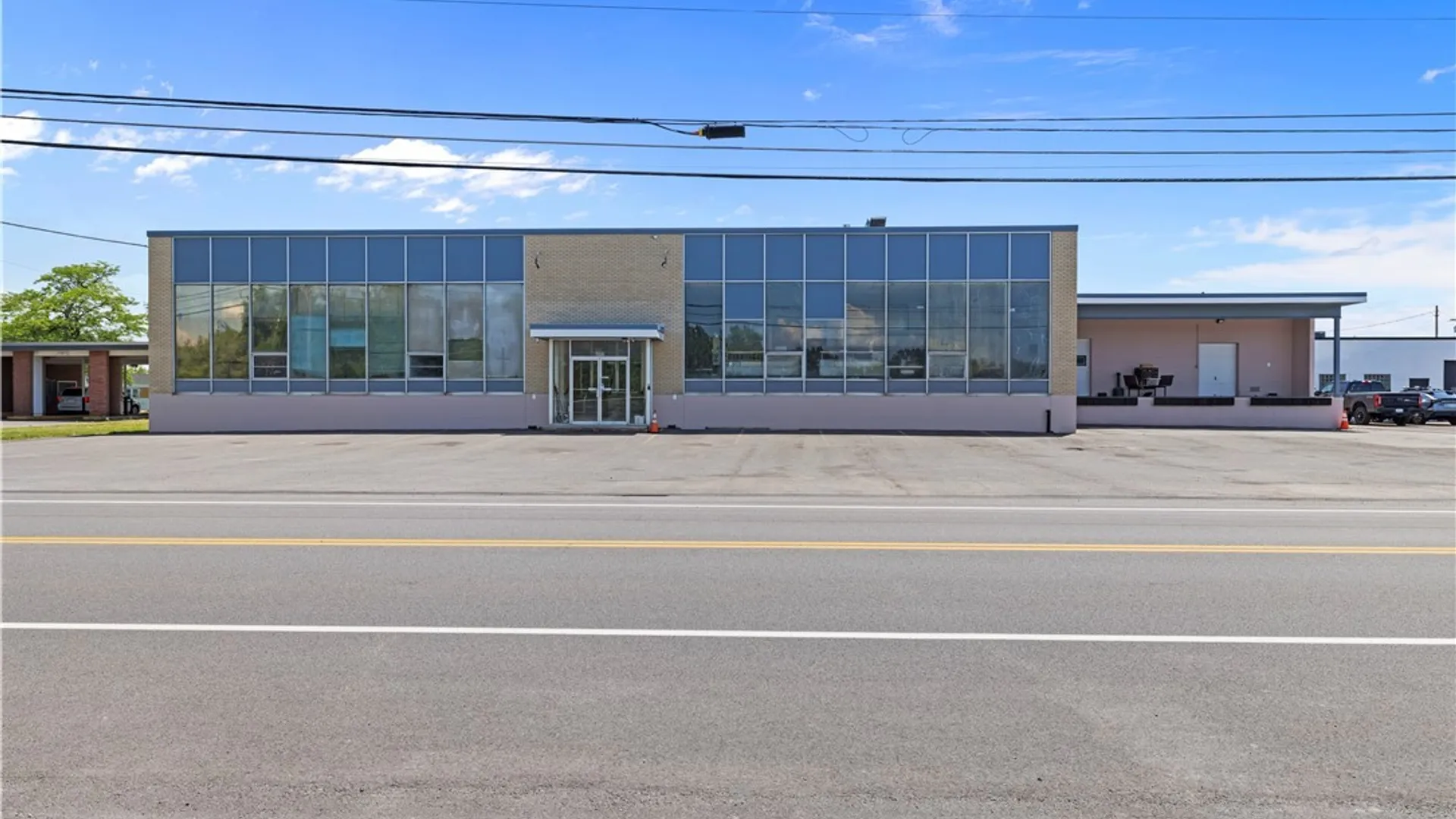 Property at 6000 Court Street Road, DeWitt, NY 13206 3