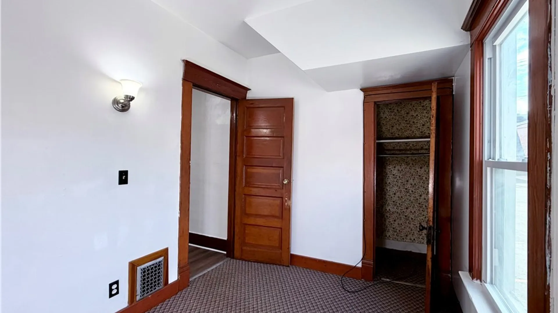 Property at 16 Victory Avenue, Lackawanna, NY 14218 18