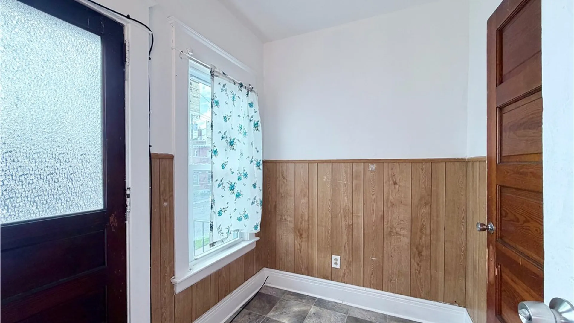 Property at 16 Victory Avenue, Lackawanna, NY 14218 27