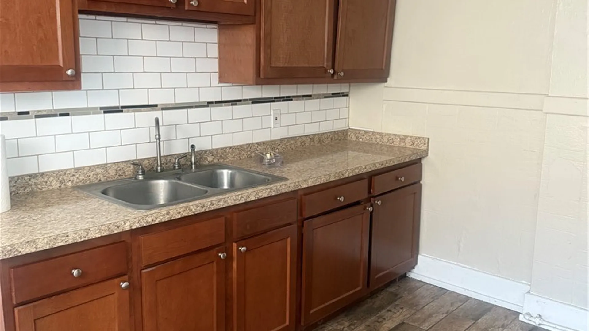Property at 7 Winchester Place, Tonawanda, NY 14217 6