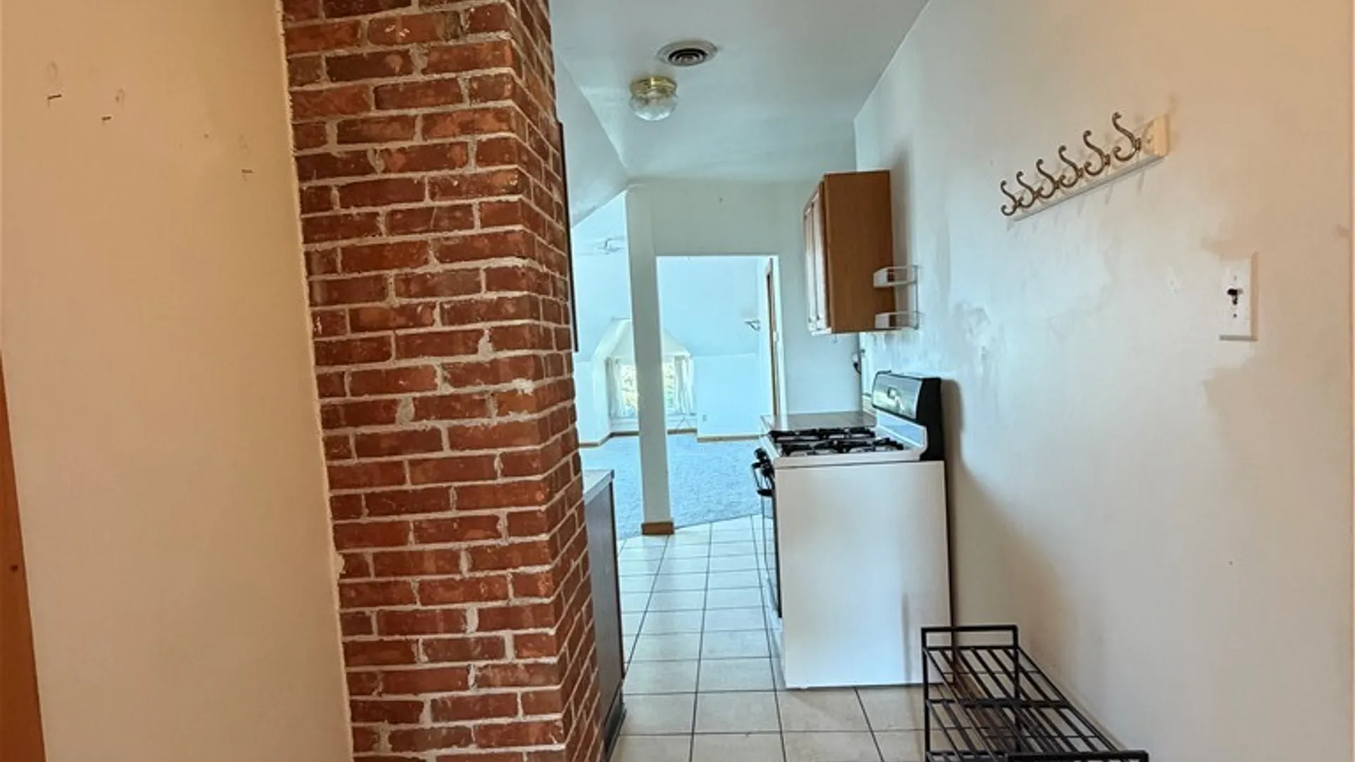 Property at 1005 Elmwood Avenue, Buffalo, NY 14222 5
