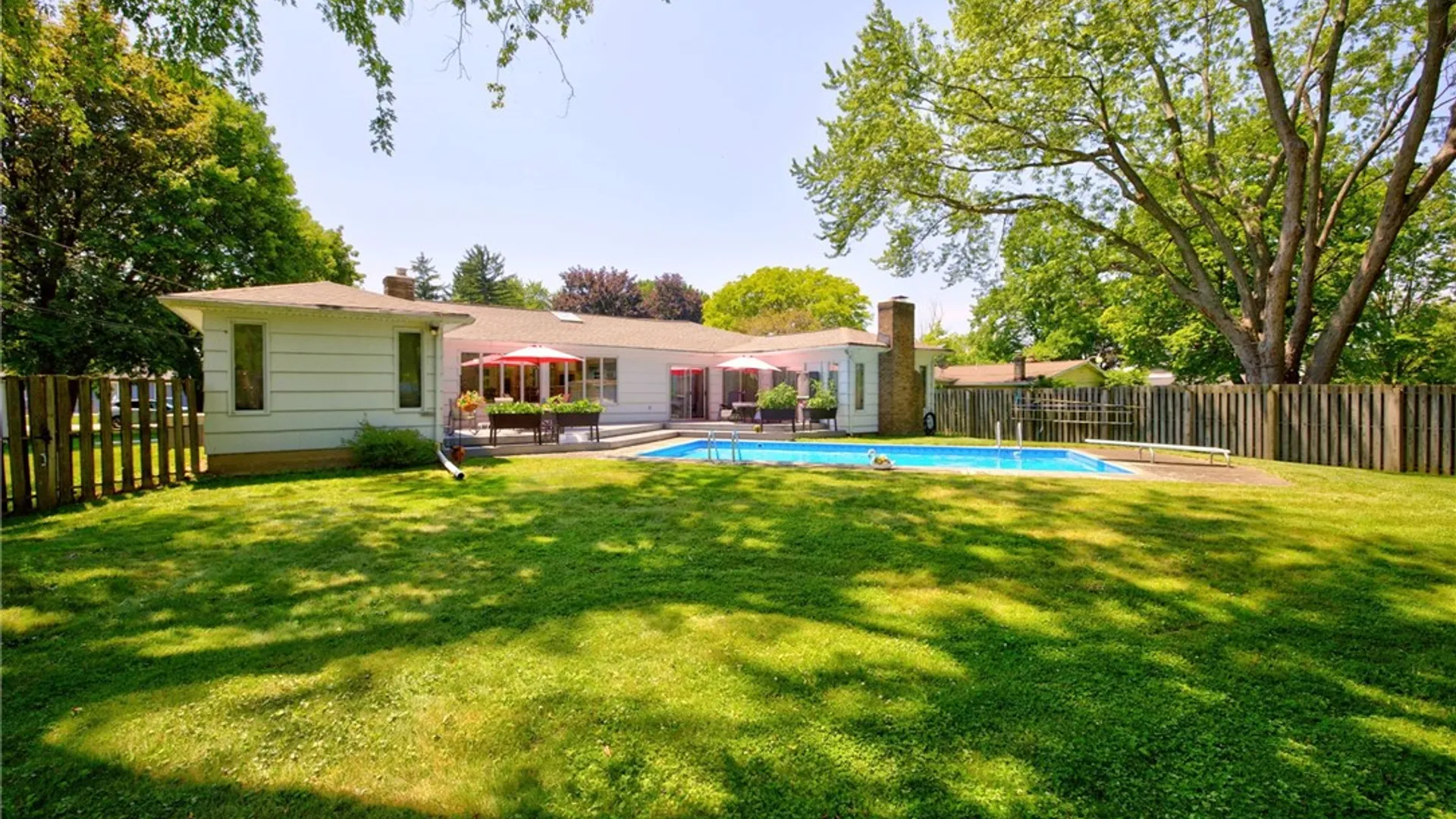 Property at 44 Castle Acres Dr, Penfield, NY 14580 31