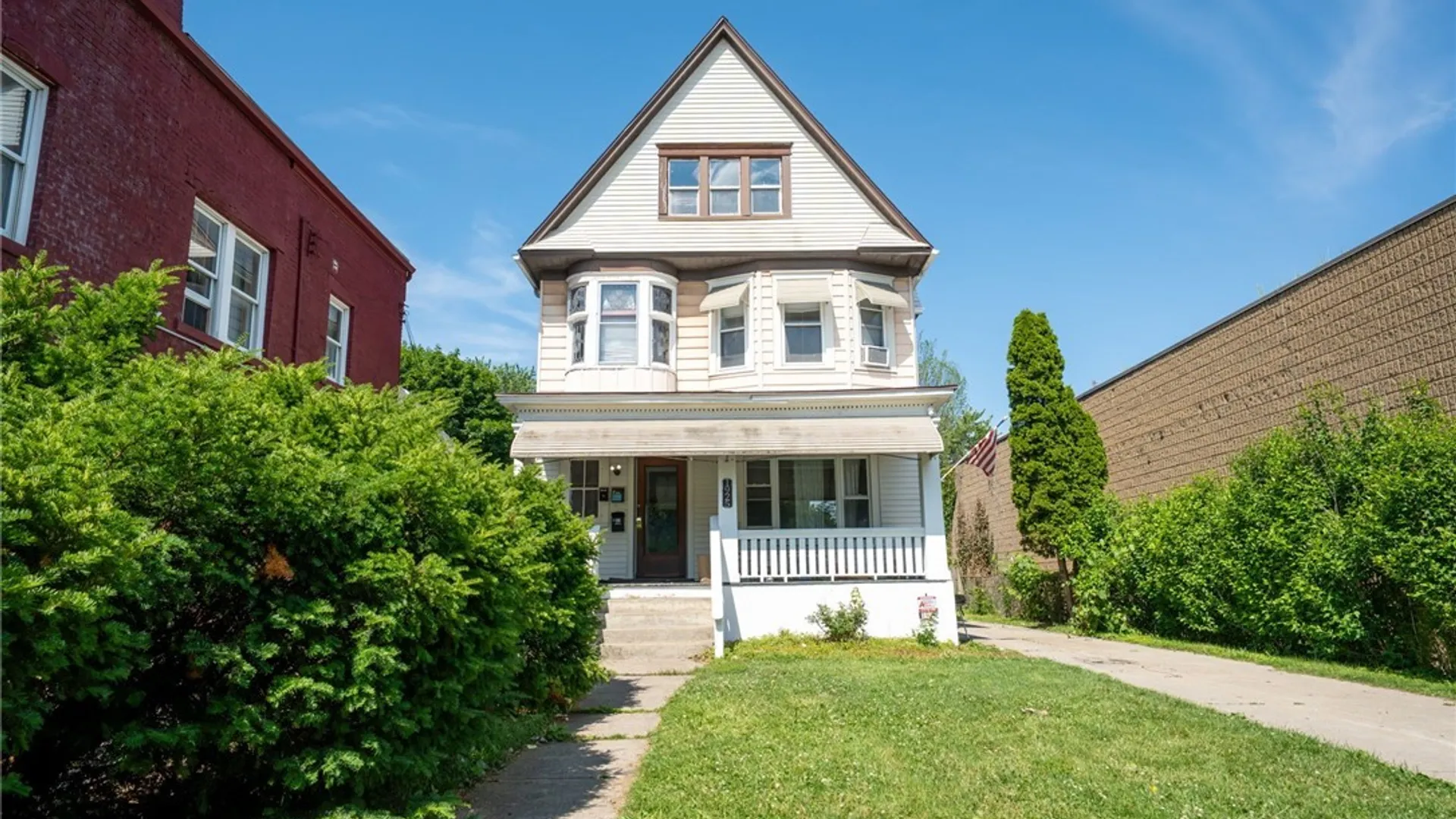 Property at 1925 S Park Avenue, Buffalo, NY 14220 3