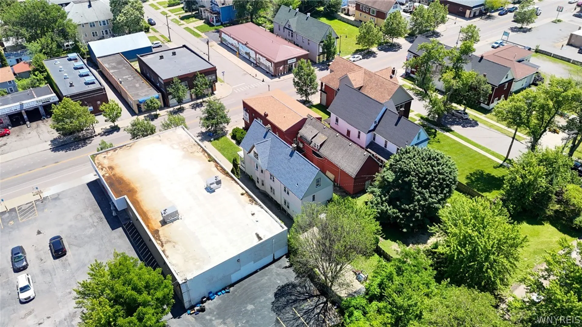 Property at 1925 S Park Avenue, Buffalo, NY 14220 7