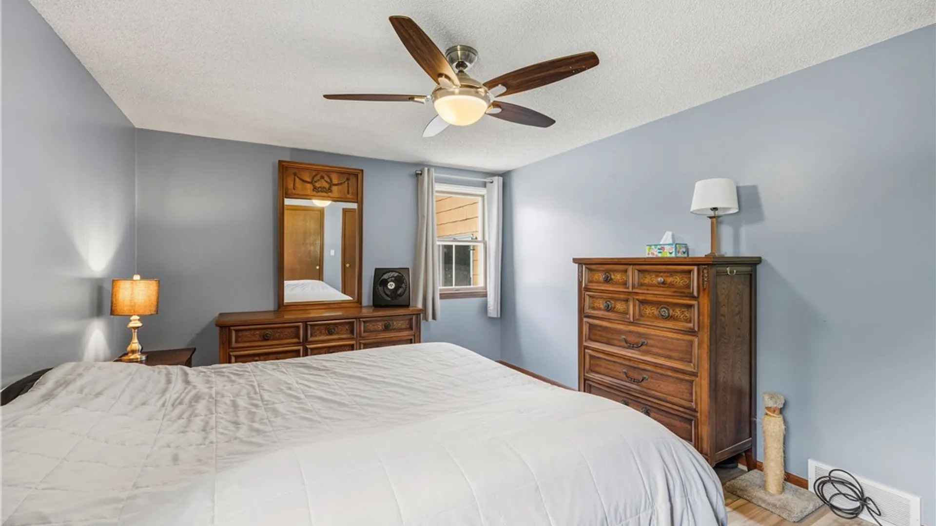 Property at 15 Glendale Terrace, Orchard Park, NY 14127 7