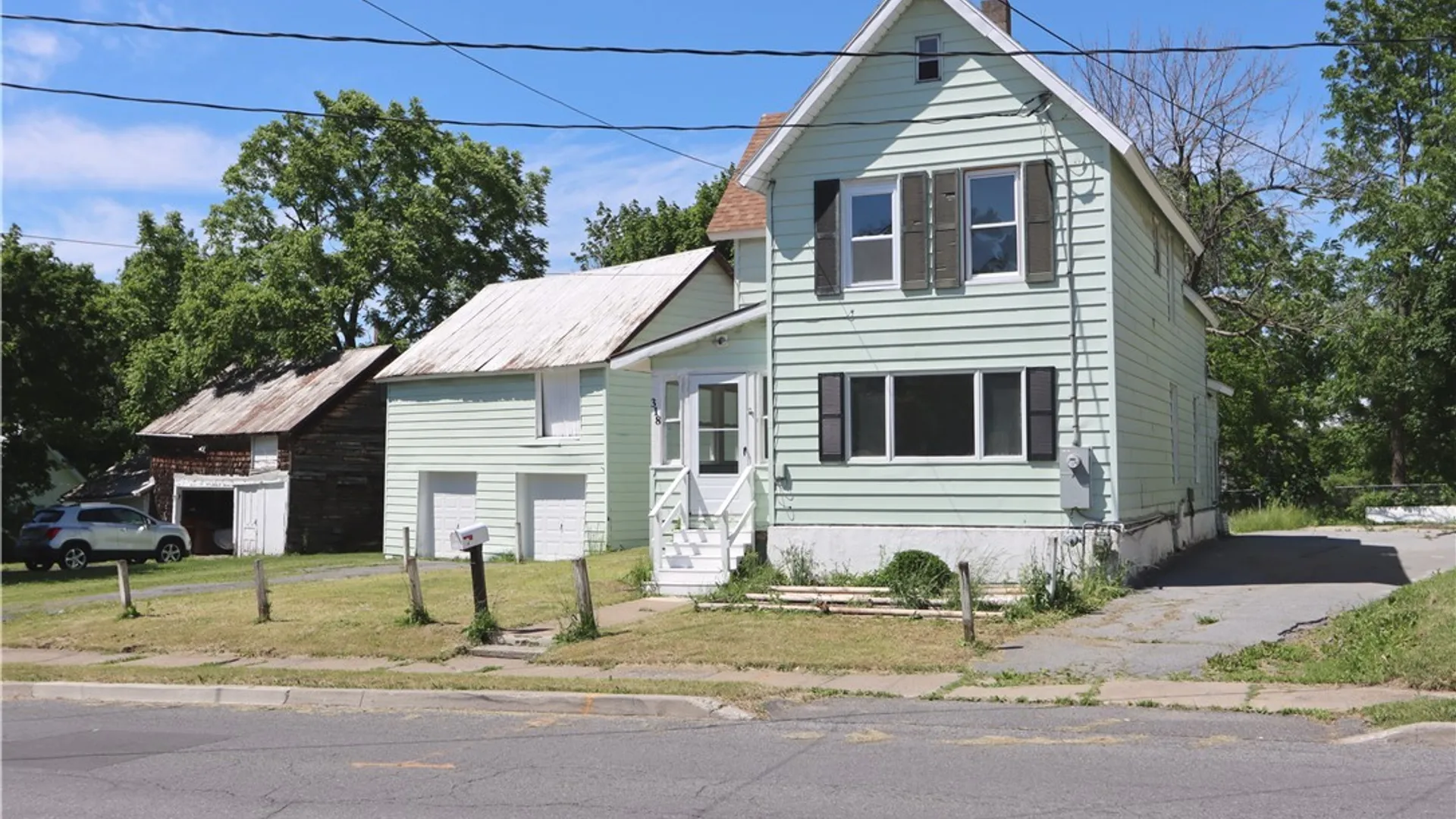 Property at 318 W Hoard Street, Watertown City, NY 13601 3