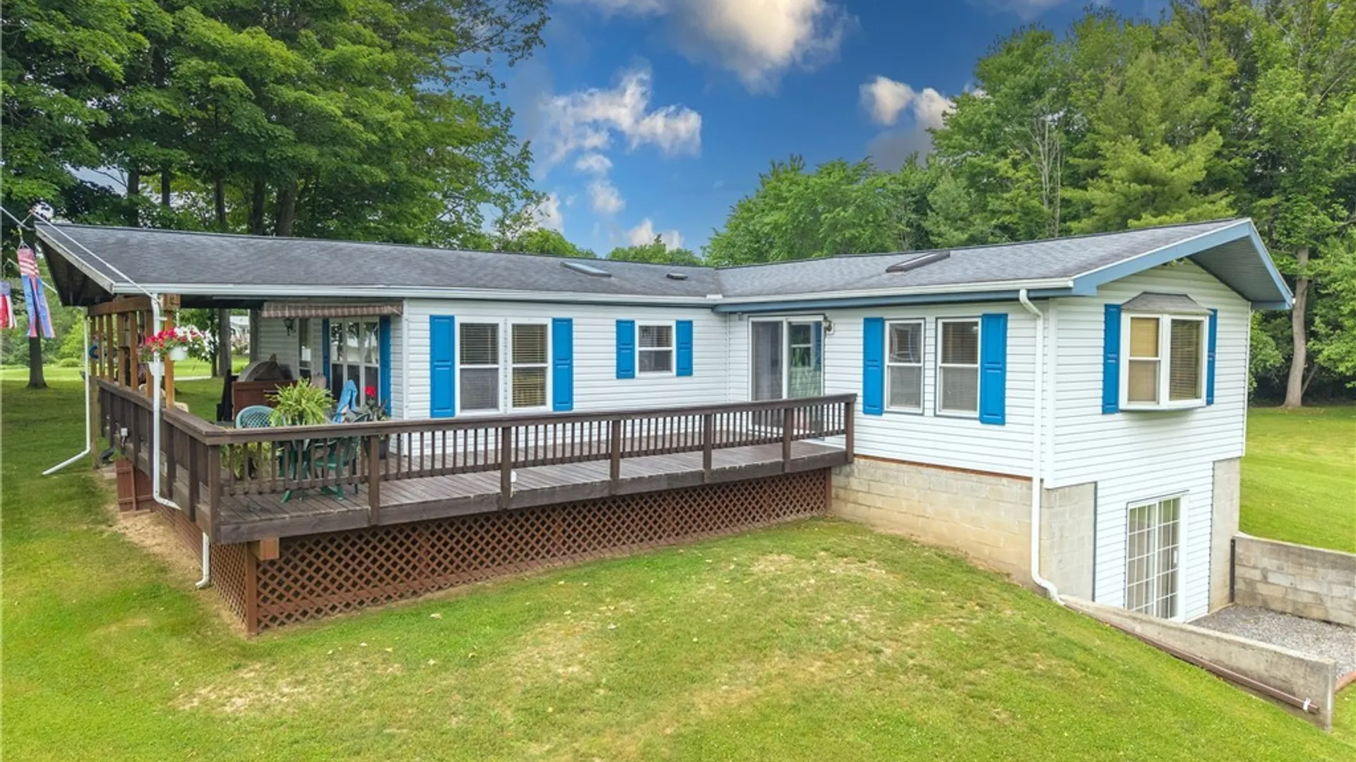 Property at 28 Hawthorne Road, Schroeppel, NY 13069 2
