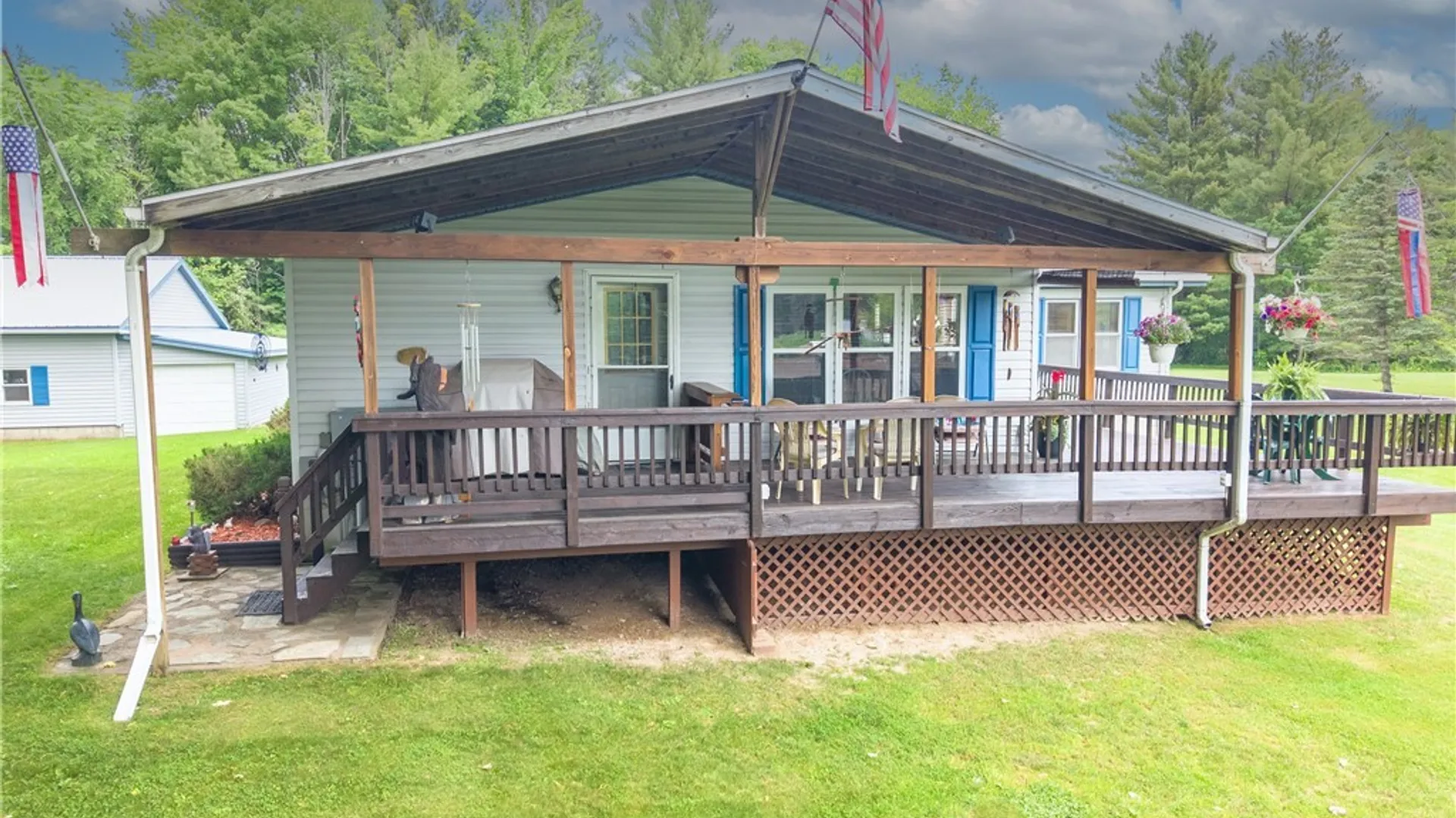 Property at 28 Hawthorne Road, Schroeppel, NY 13069 3
