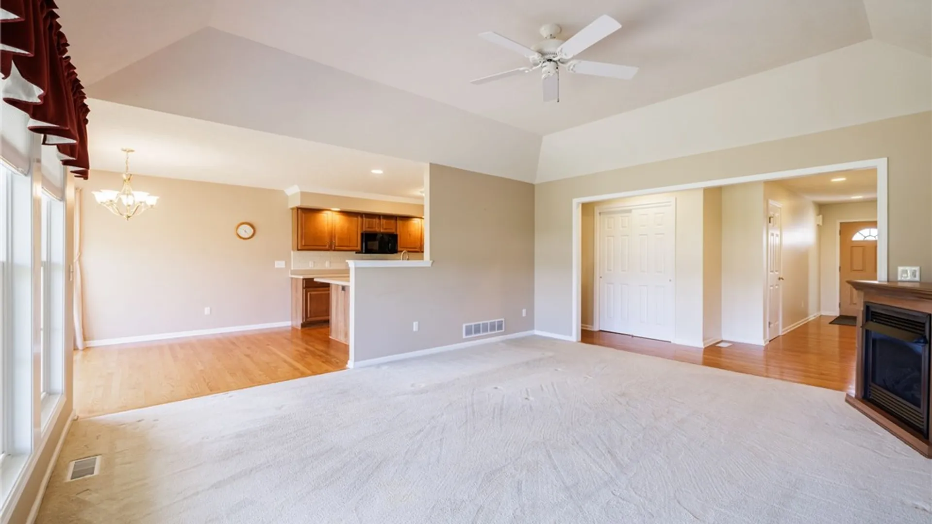 Property at 1219 Waterbrook Crossing, Webster, NY 14580 17