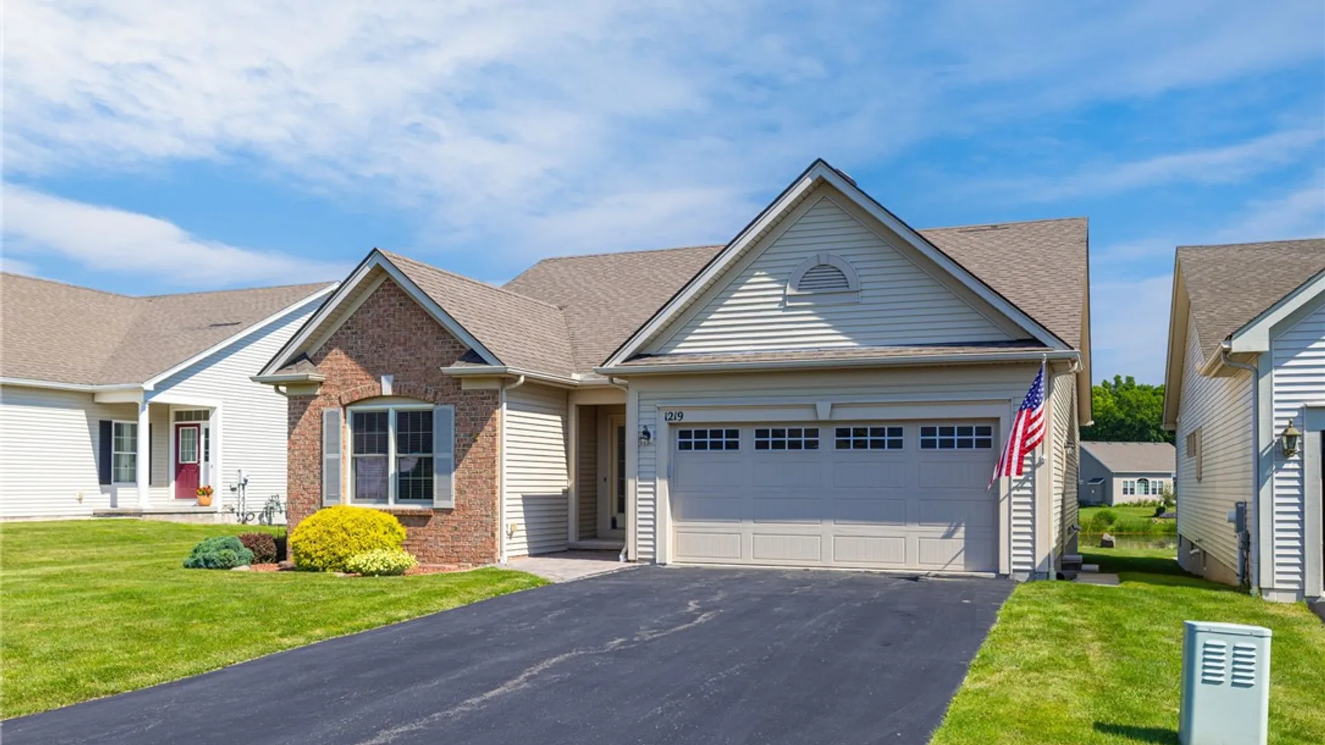 Property at 1219 Waterbrook Crossing, Webster, NY 14580 32