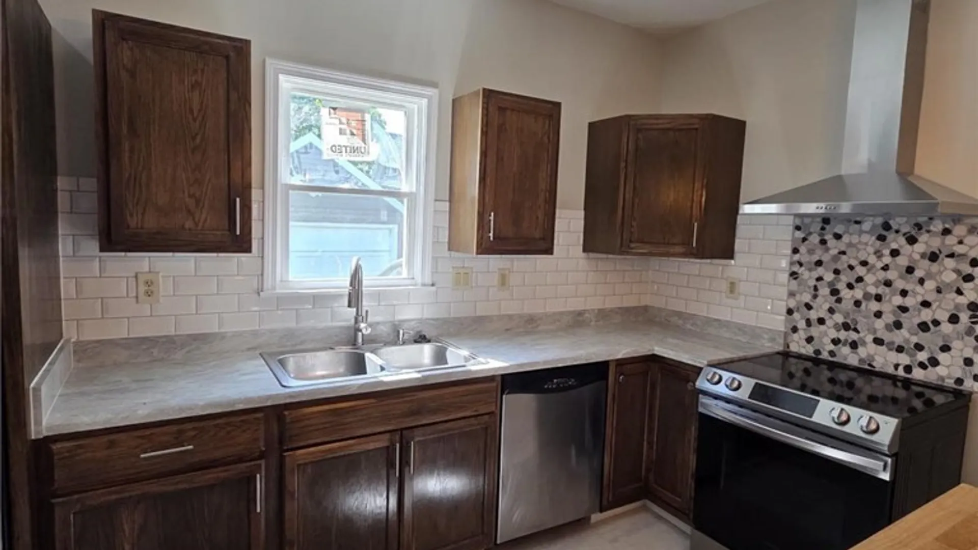 Property at 205 Hartwell Avenue, DeWitt, NY 13057 25