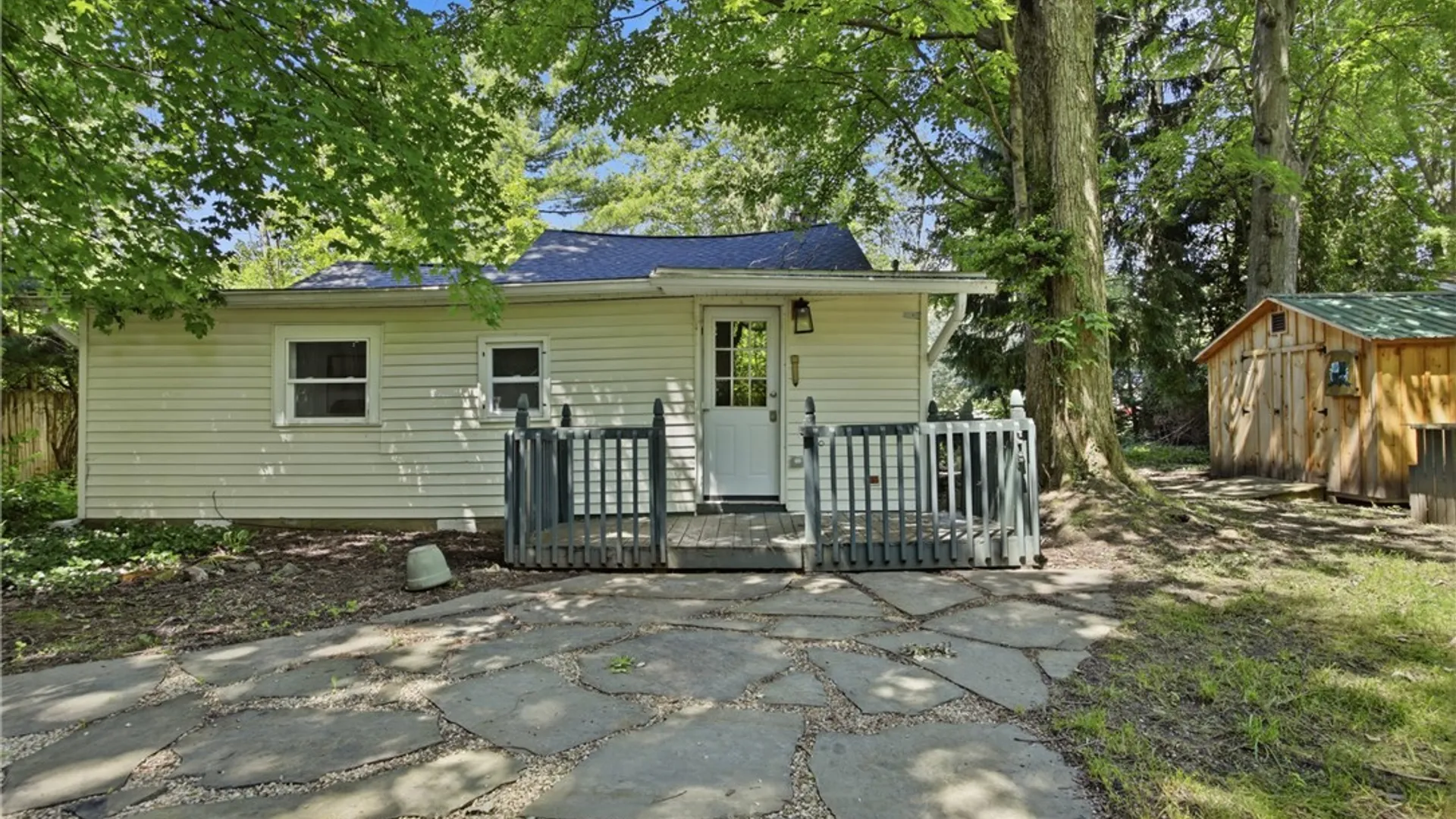 Property at 5875 Lakeview Terrace, Hamburg, NY 14085 38