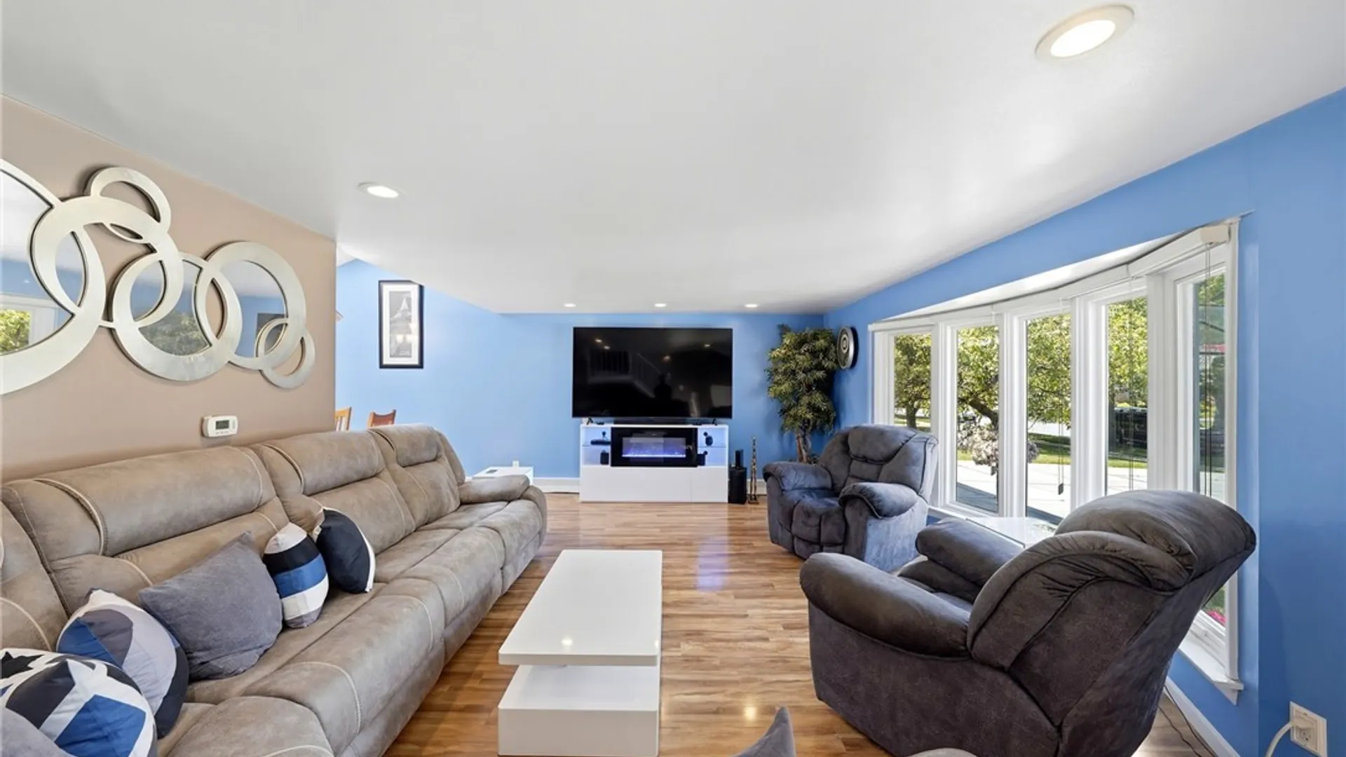 Property at 45 Mahogany Drive, Amherst, NY 14221 10