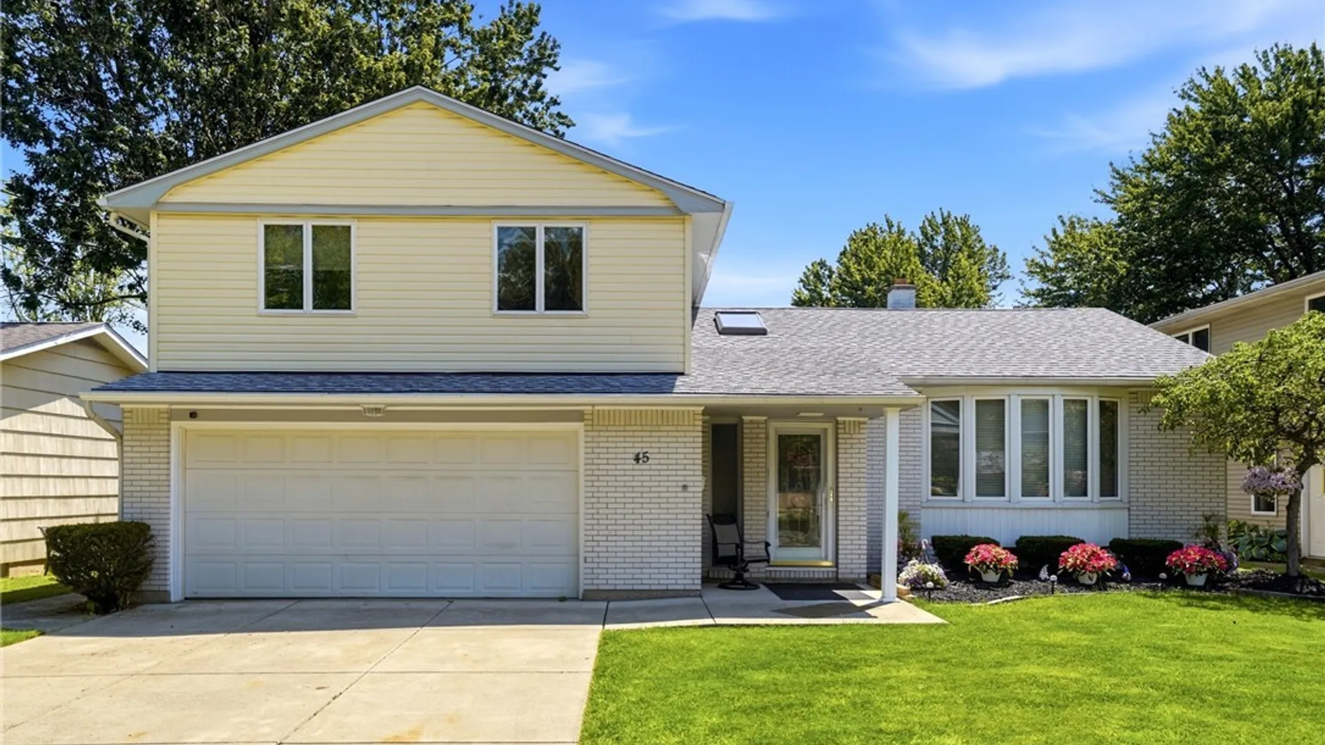 Property at 45 Mahogany Drive, Amherst, NY 14221 2