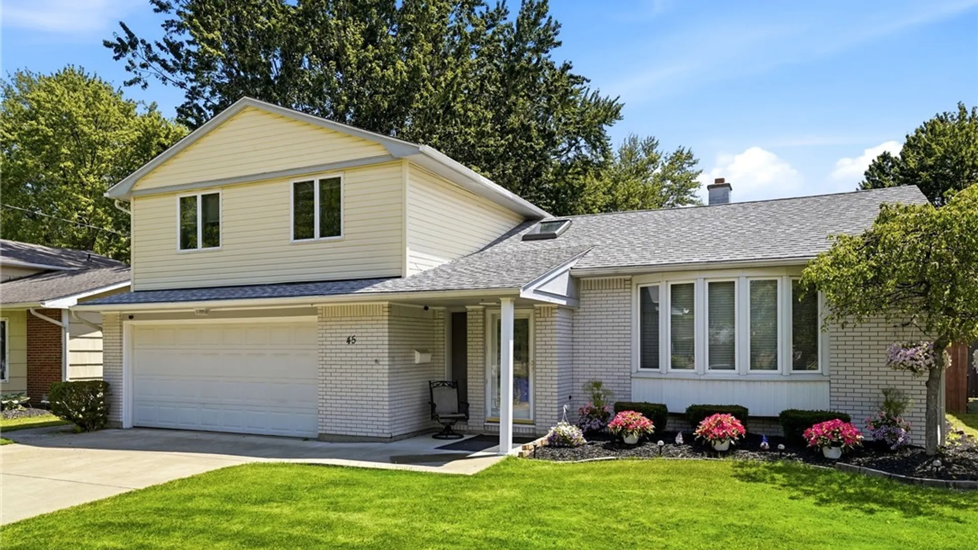 Property at 45 Mahogany Drive, Amherst, NY 14221 3