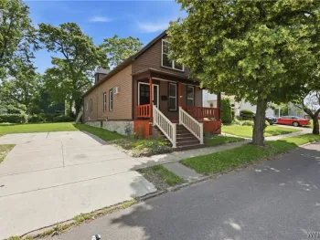 Property at 137 Waverly Street, Buffalo, NY 14208