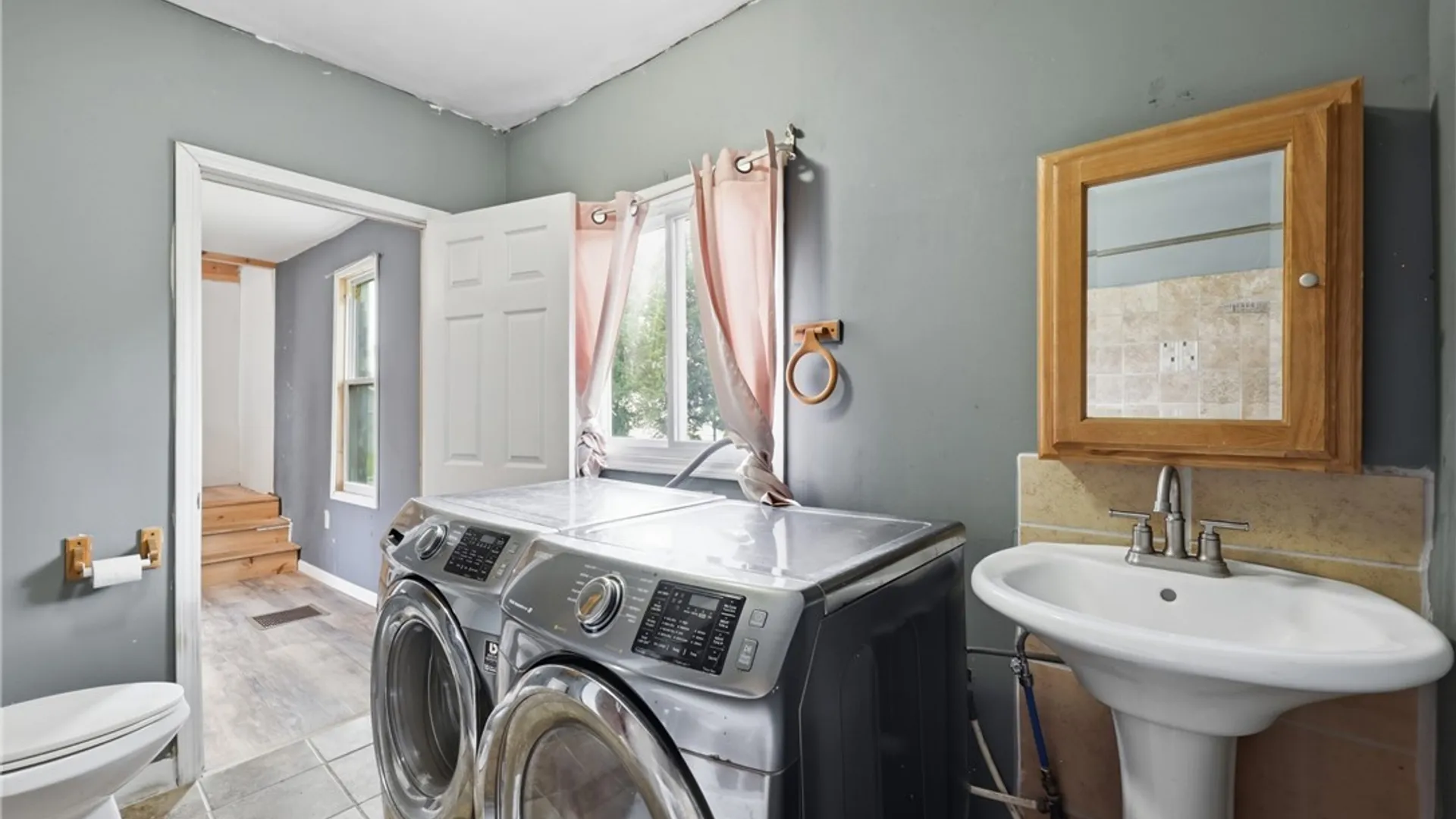 Property at 137 Waverly Street, Buffalo, NY 14208 21