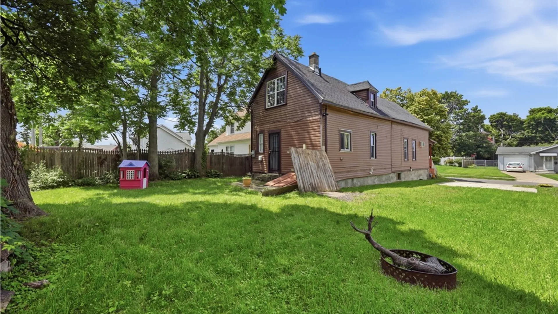 Property at 137 Waverly Street, Buffalo, NY 14208 37