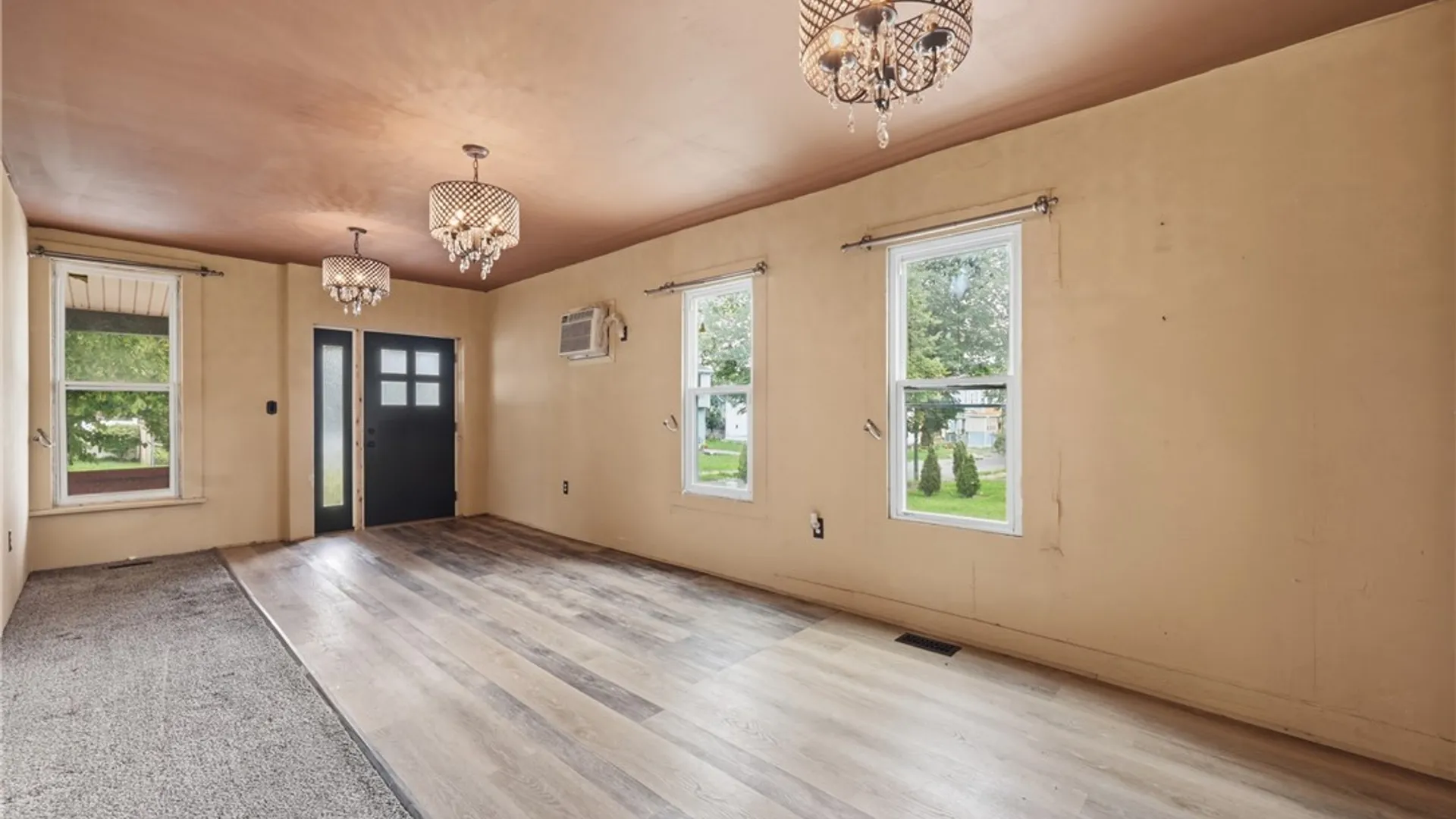 Property at 137 Waverly Street, Buffalo, NY 14208 5