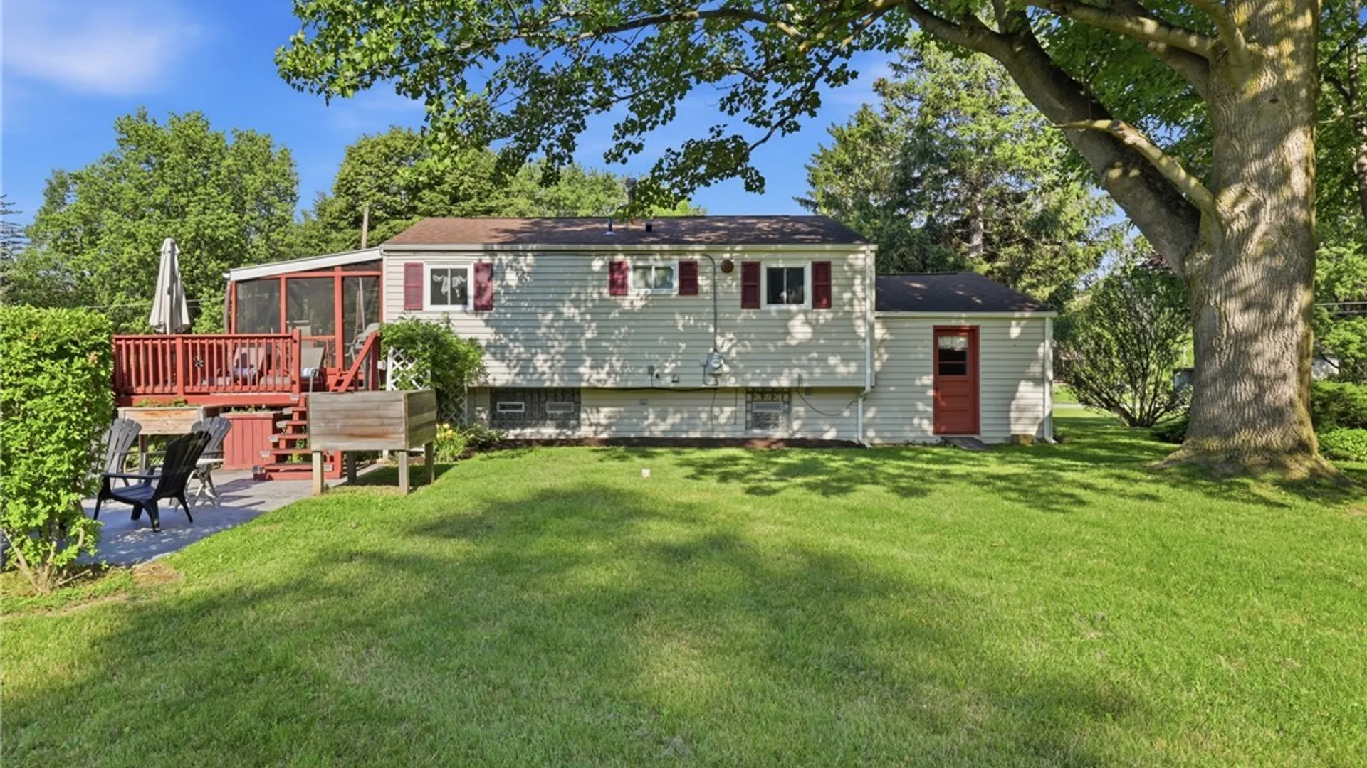 Property at 959 Bonnie Lake Drive, Alden, NY 14004 35