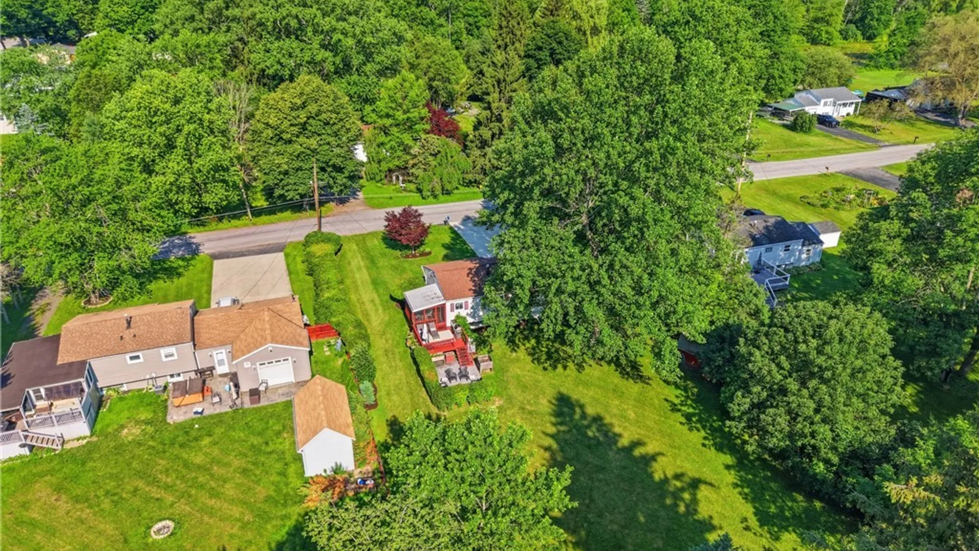Property at 959 Bonnie Lake Drive, Alden, NY 14004 46