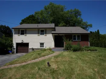 111 Pembrook Drive, Manlius, NY 13066